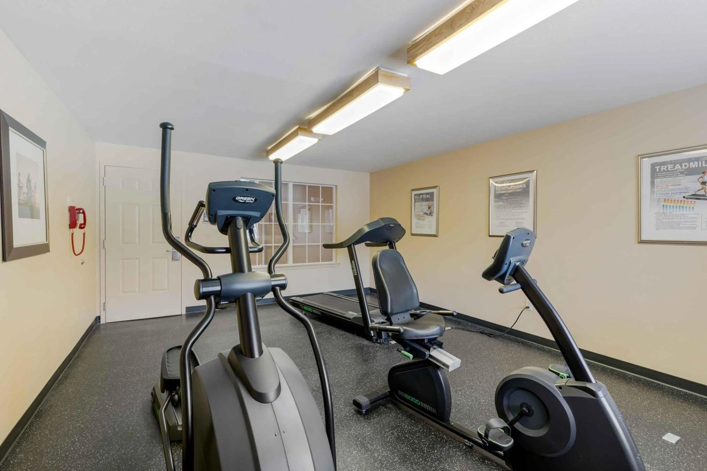 Fitness centre/facilities in Extended Stay America Suites - Dallas - Las Colinas - Green Park Dr