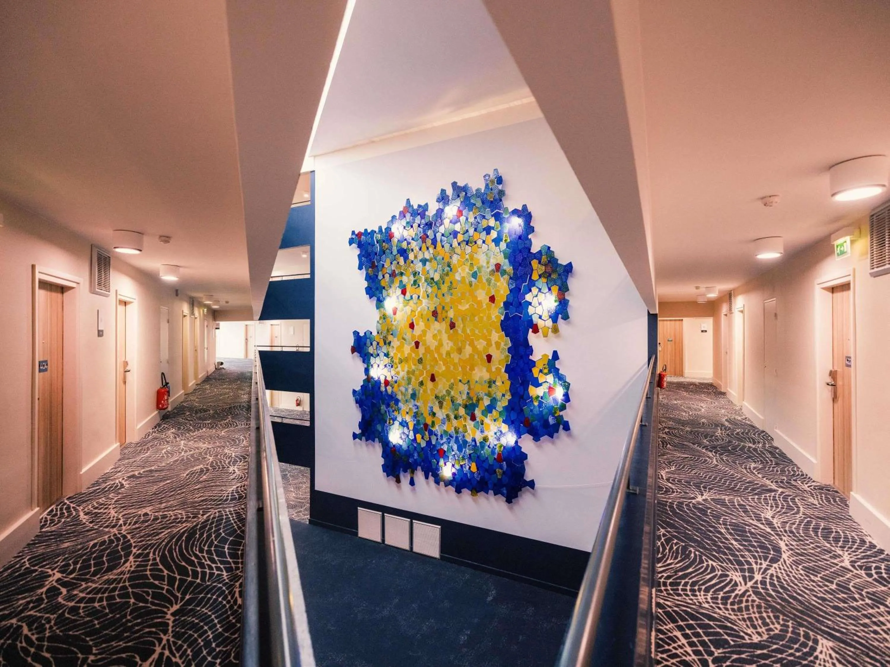 Property building, Bed in Novotel Le Havre Centre Gare