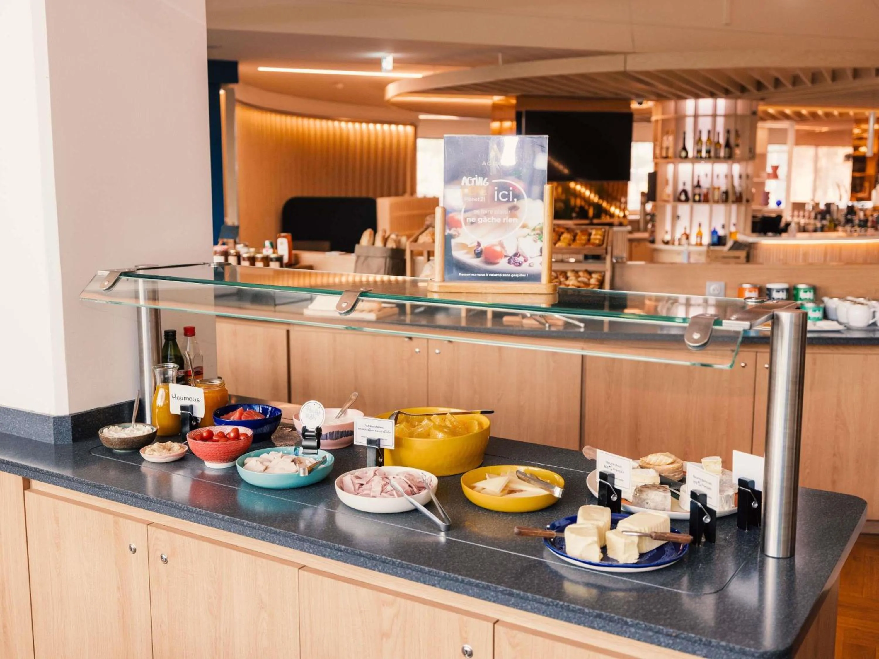 Breakfast in Novotel Le Havre Centre Gare