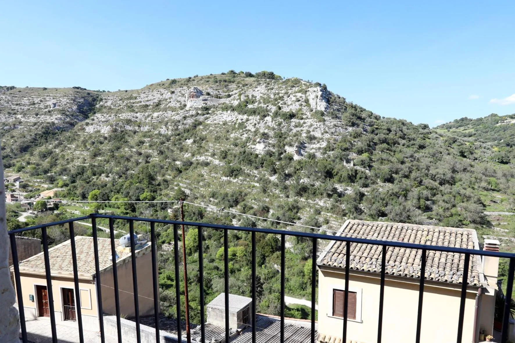Mountain view in Ibla Barocca