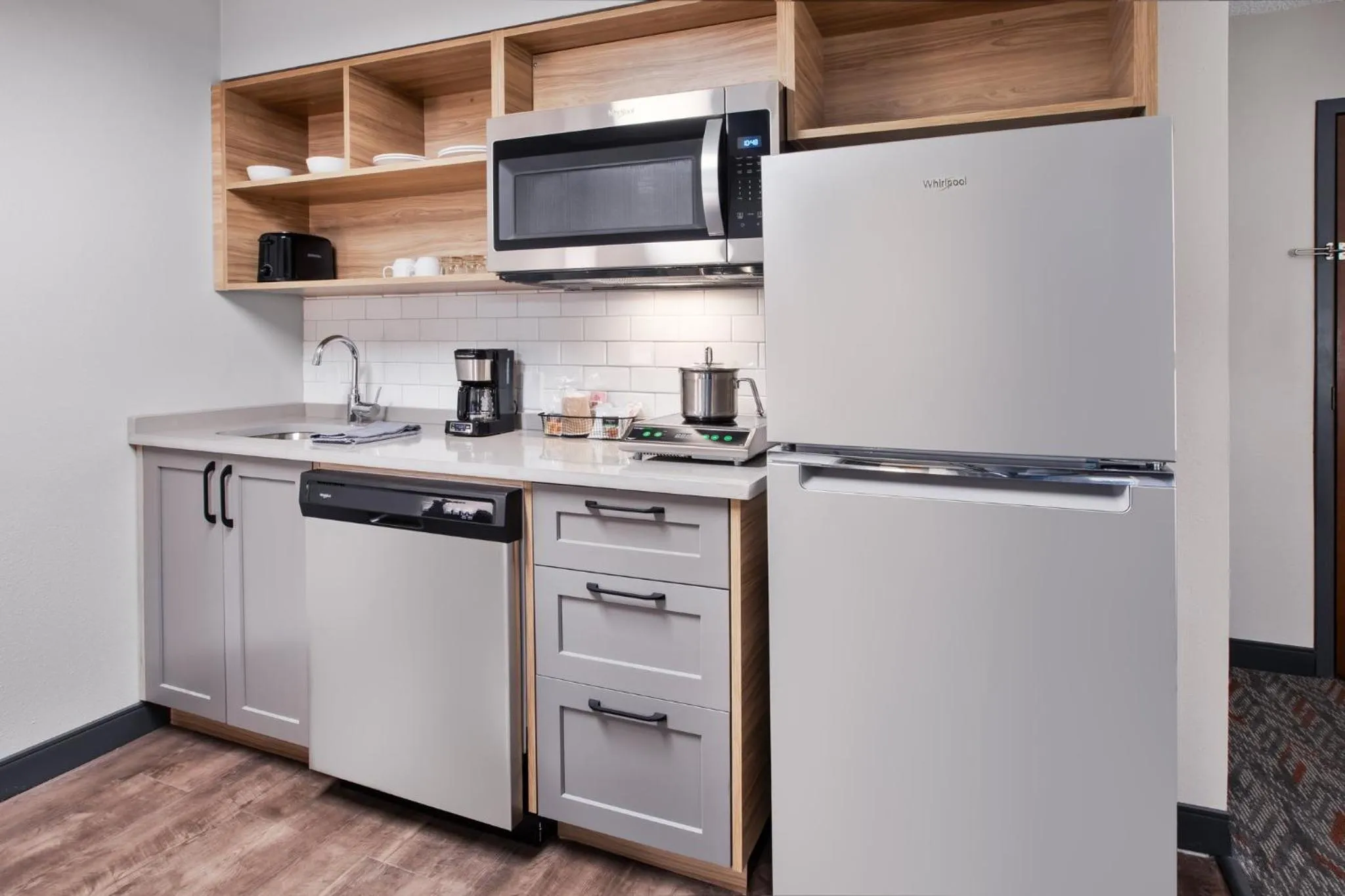 Photo of the whole room in Candlewood Suites - Cincinnati Northeast - Mason by IHG