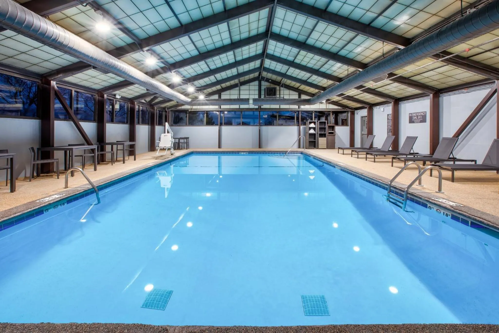 Swimming pool in Candlewood Suites - Cincinnati Northeast - Mason by IHG