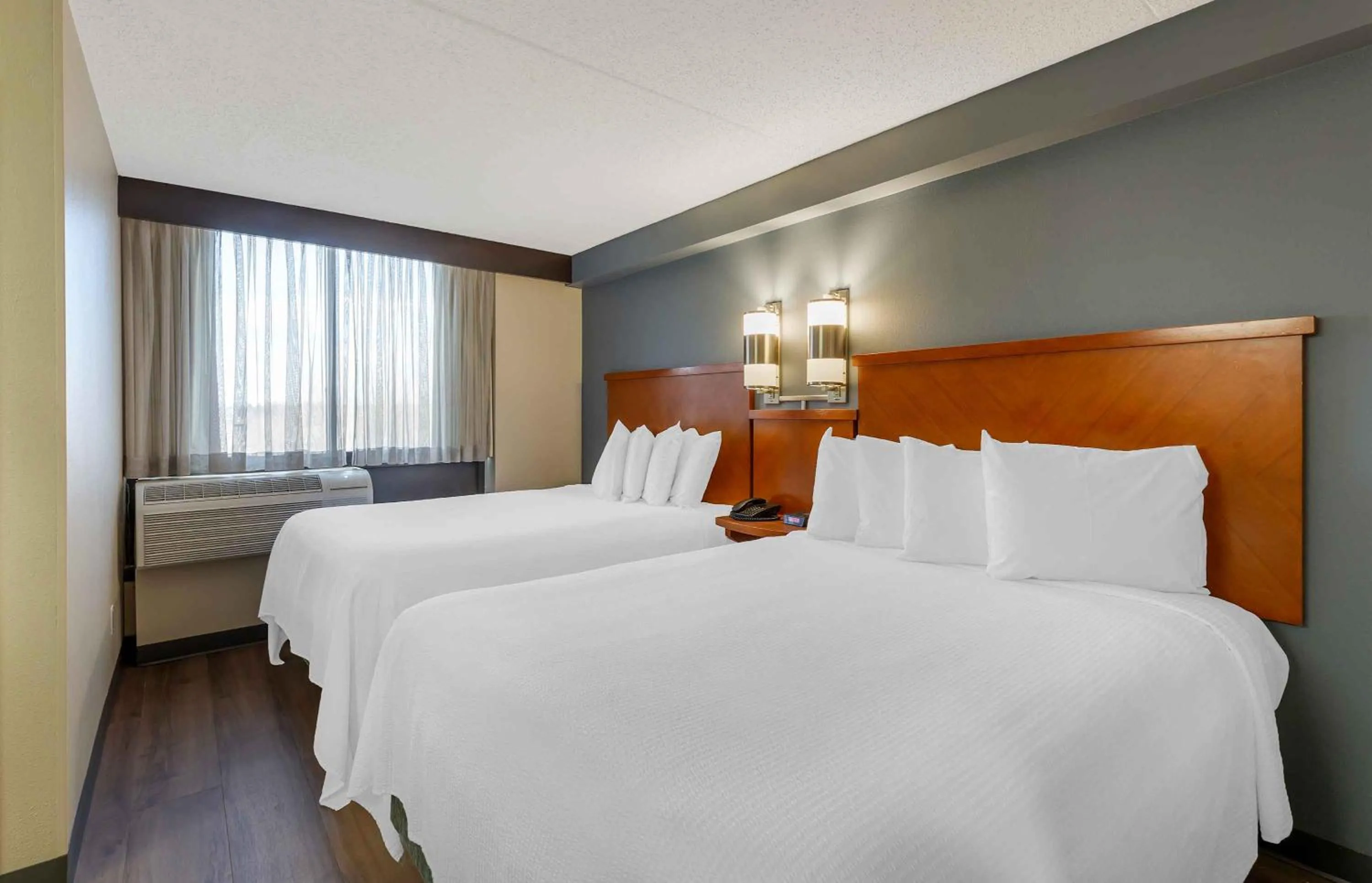Bed in Extended Stay America Premier Suites - Cleveland - Independence