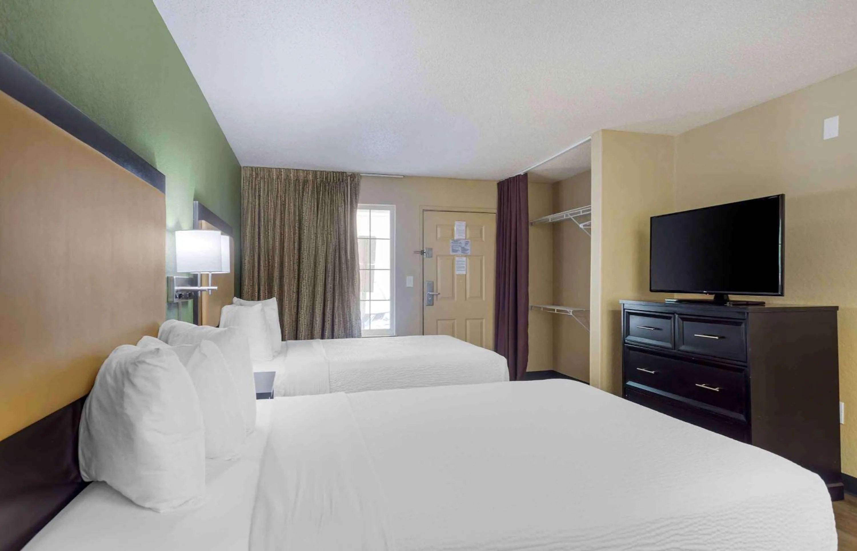 Bedroom, Bed in Extended Stay America Suites - Nashville - Franklin - Cool Springs