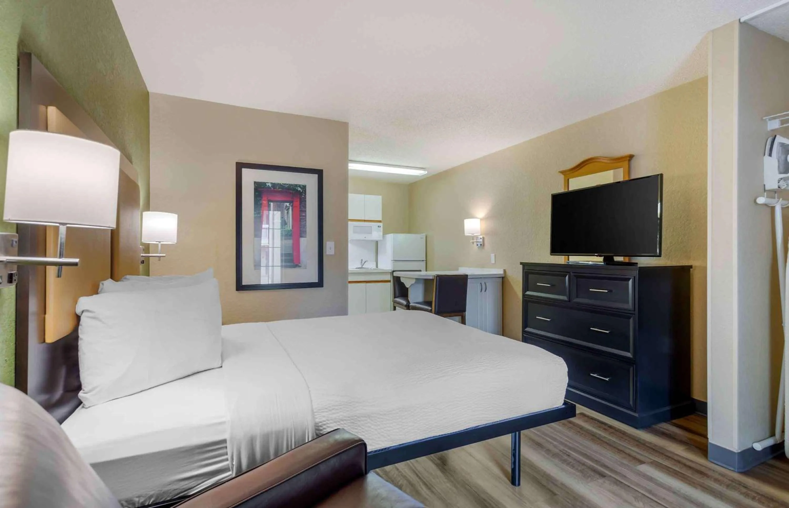 Bedroom, Bed in Extended Stay America Suites - Nashville - Franklin - Cool Springs