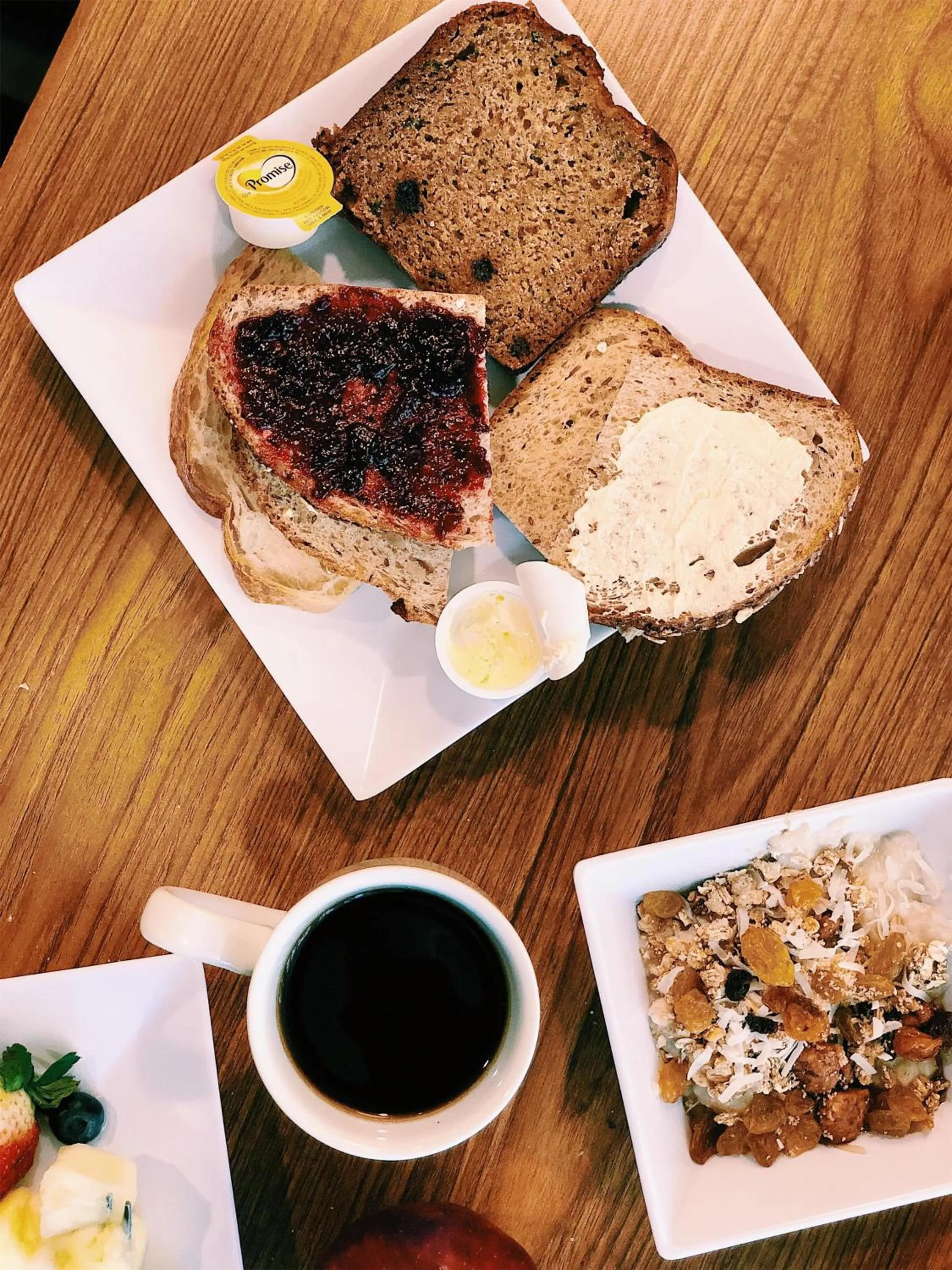 Restaurant/places to eat in Hyatt Place Memphis Germantown