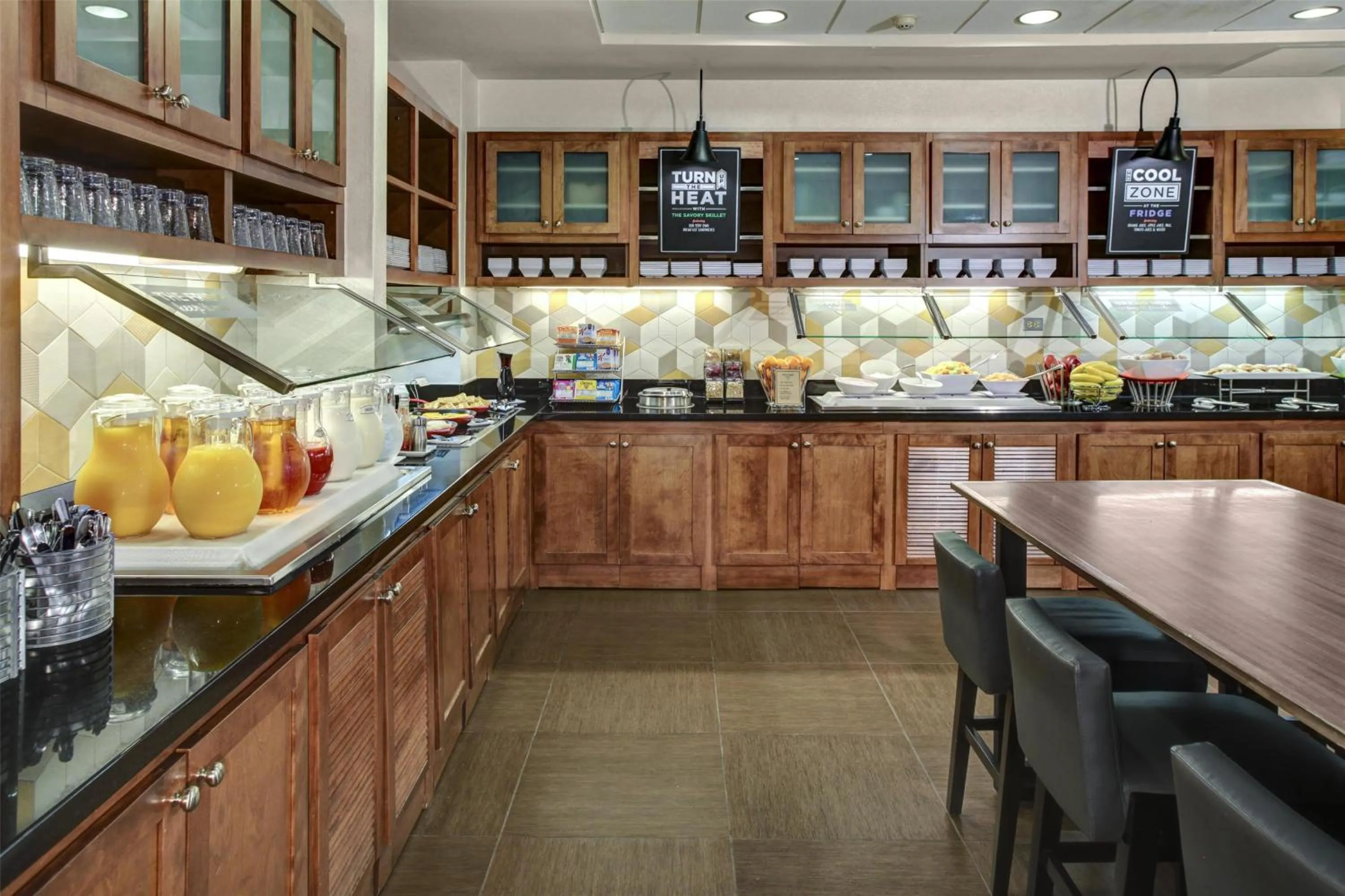 Restaurant/places to eat in Hyatt Place Boise/Towne Square