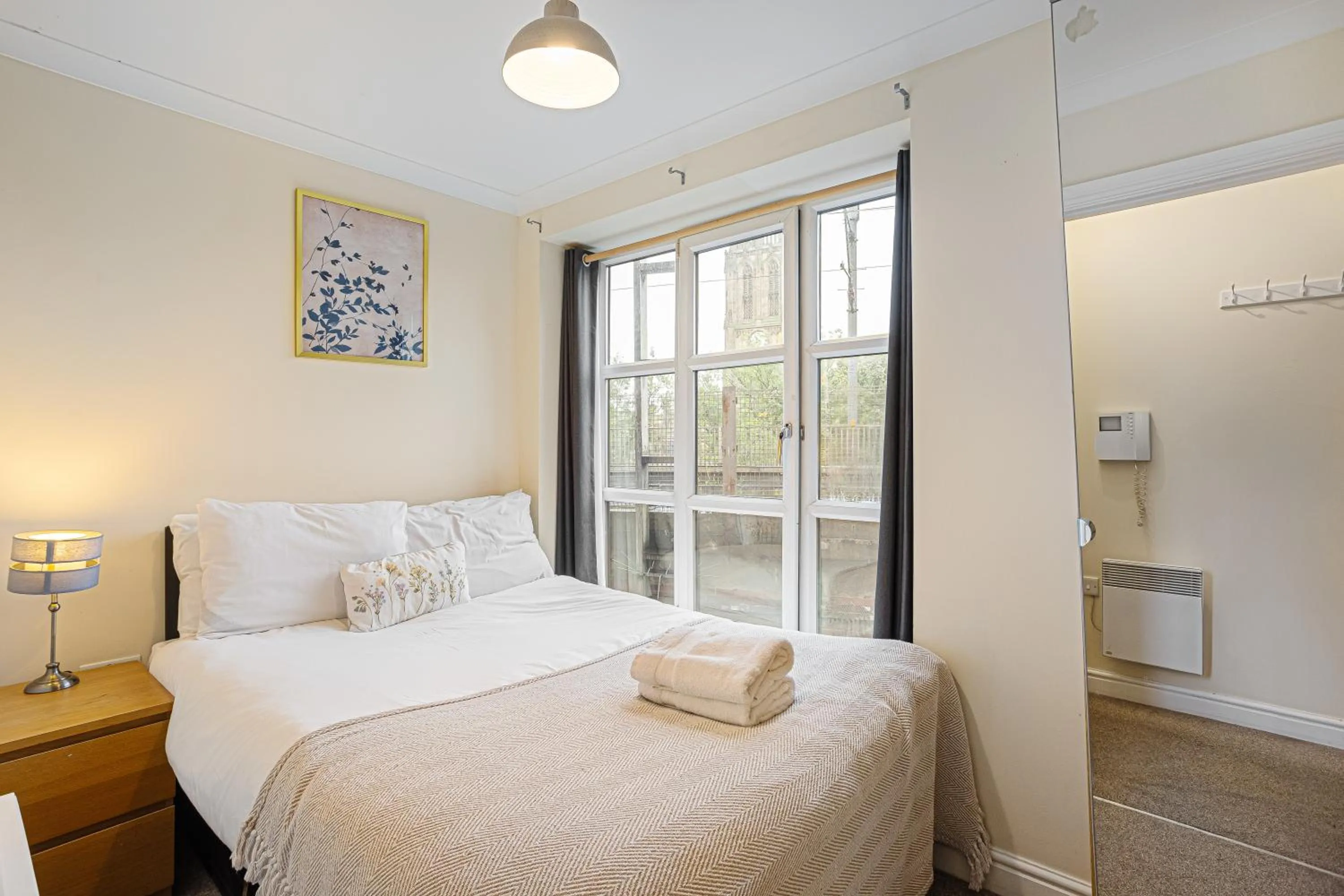 Bed in Bookbinders Apartments Leeds City Centre