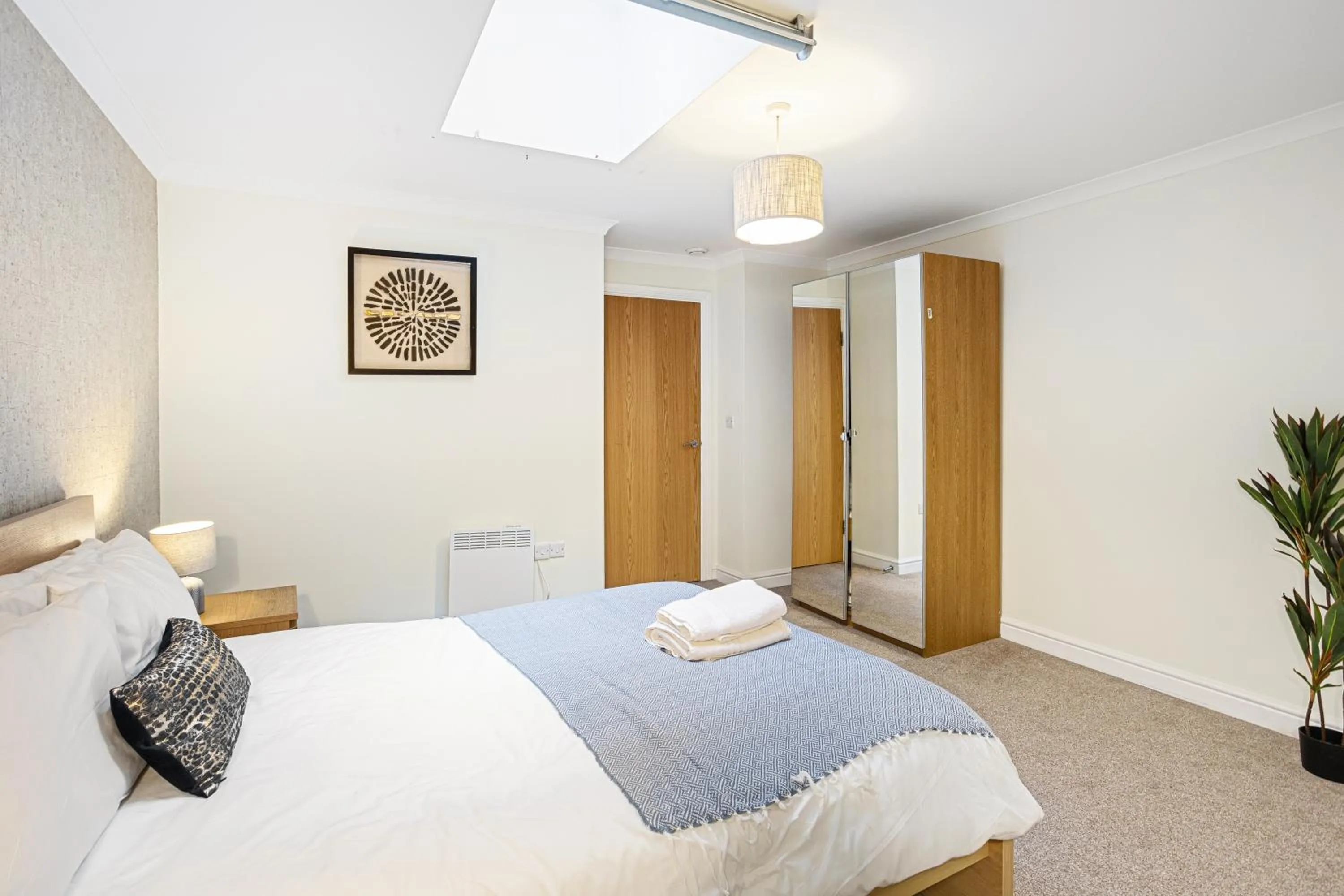 Bedroom, Bed in Bookbinders Apartments Leeds City Centre