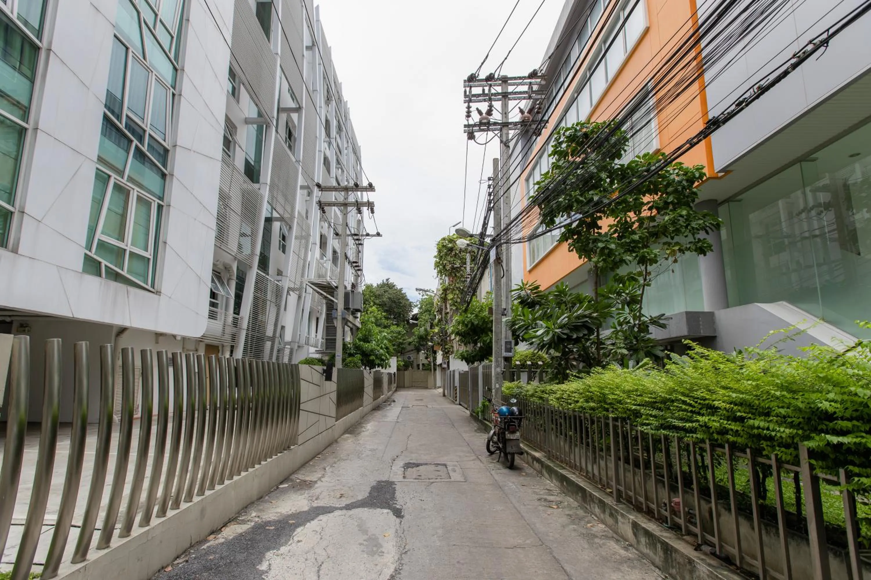 Street view in Every Surawong