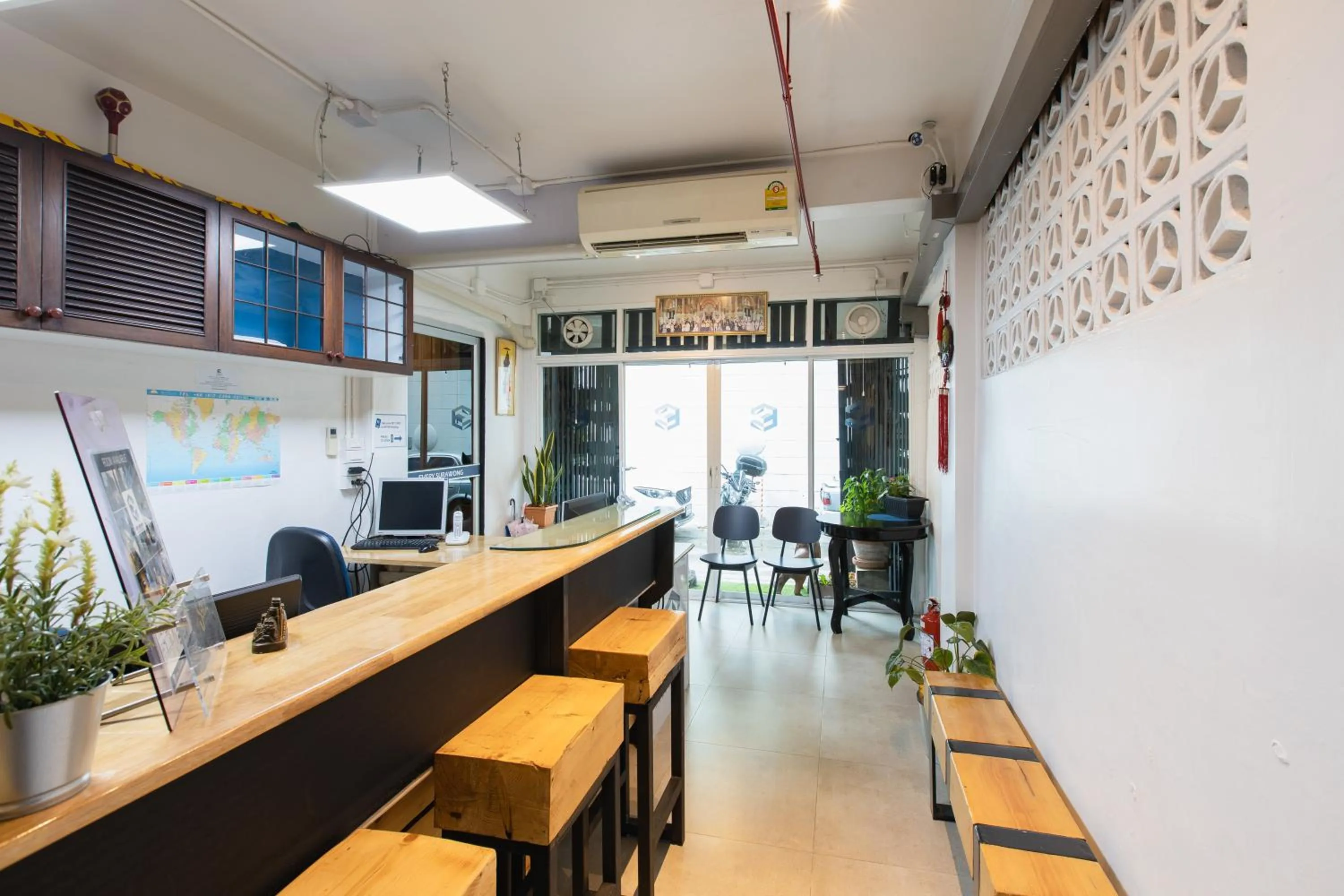 Lobby or reception in Every Surawong