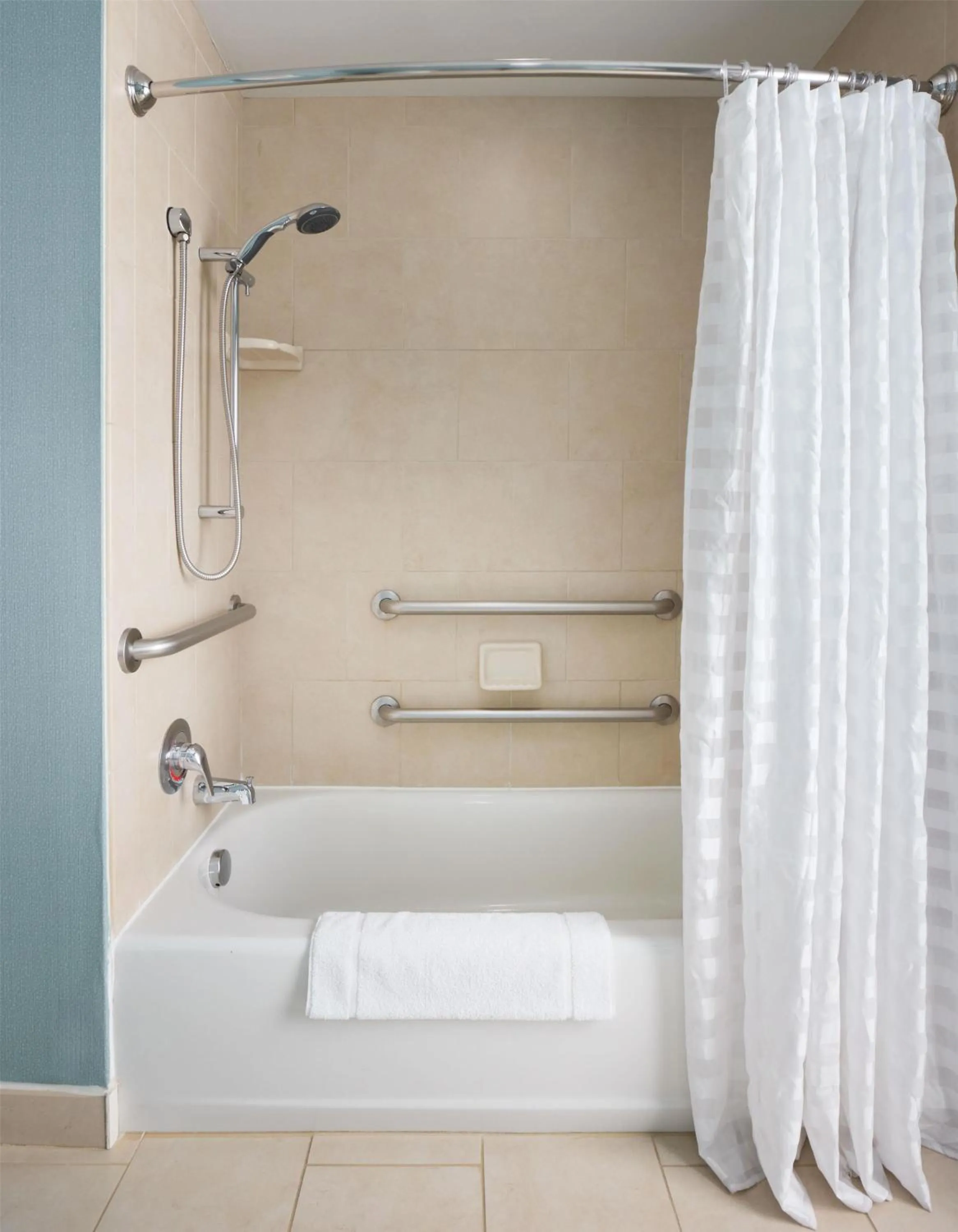 Bathroom in Hyatt Place Salt Lake City Downtown / The Gateway