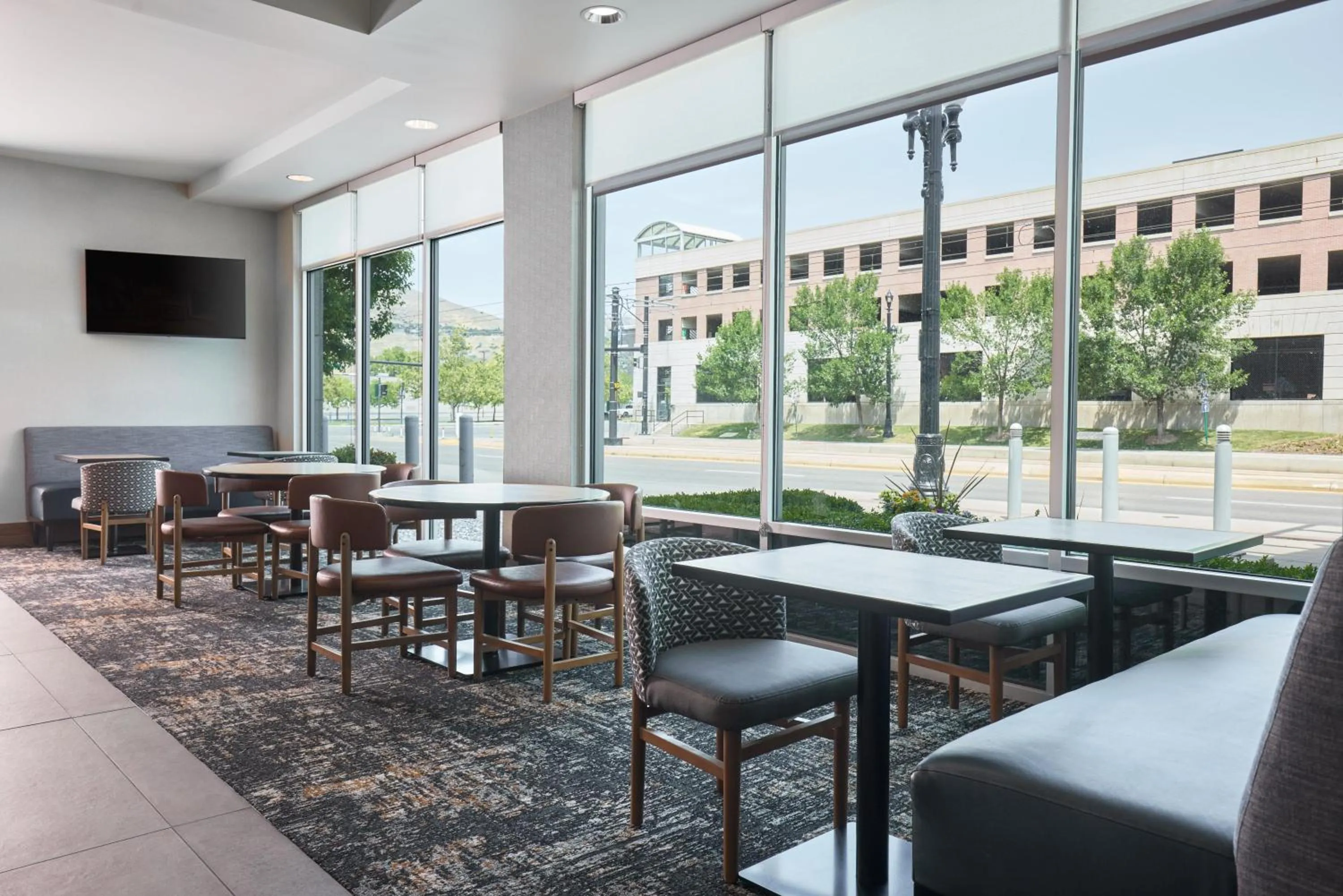 Restaurant/places to eat in Hyatt Place Salt Lake City Downtown / The Gateway