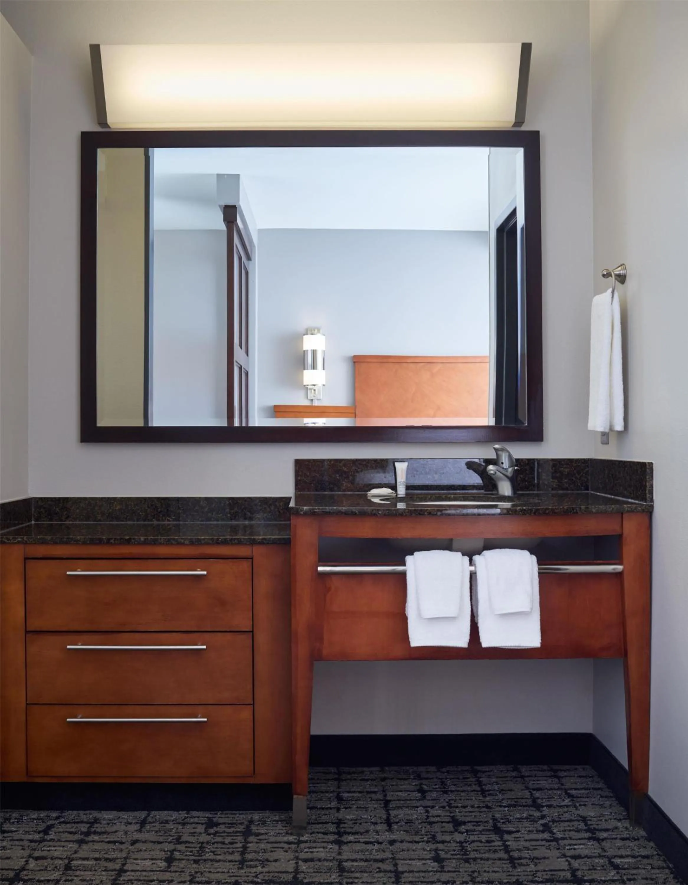 Bathroom in Hyatt Place Salt Lake City Downtown / The Gateway