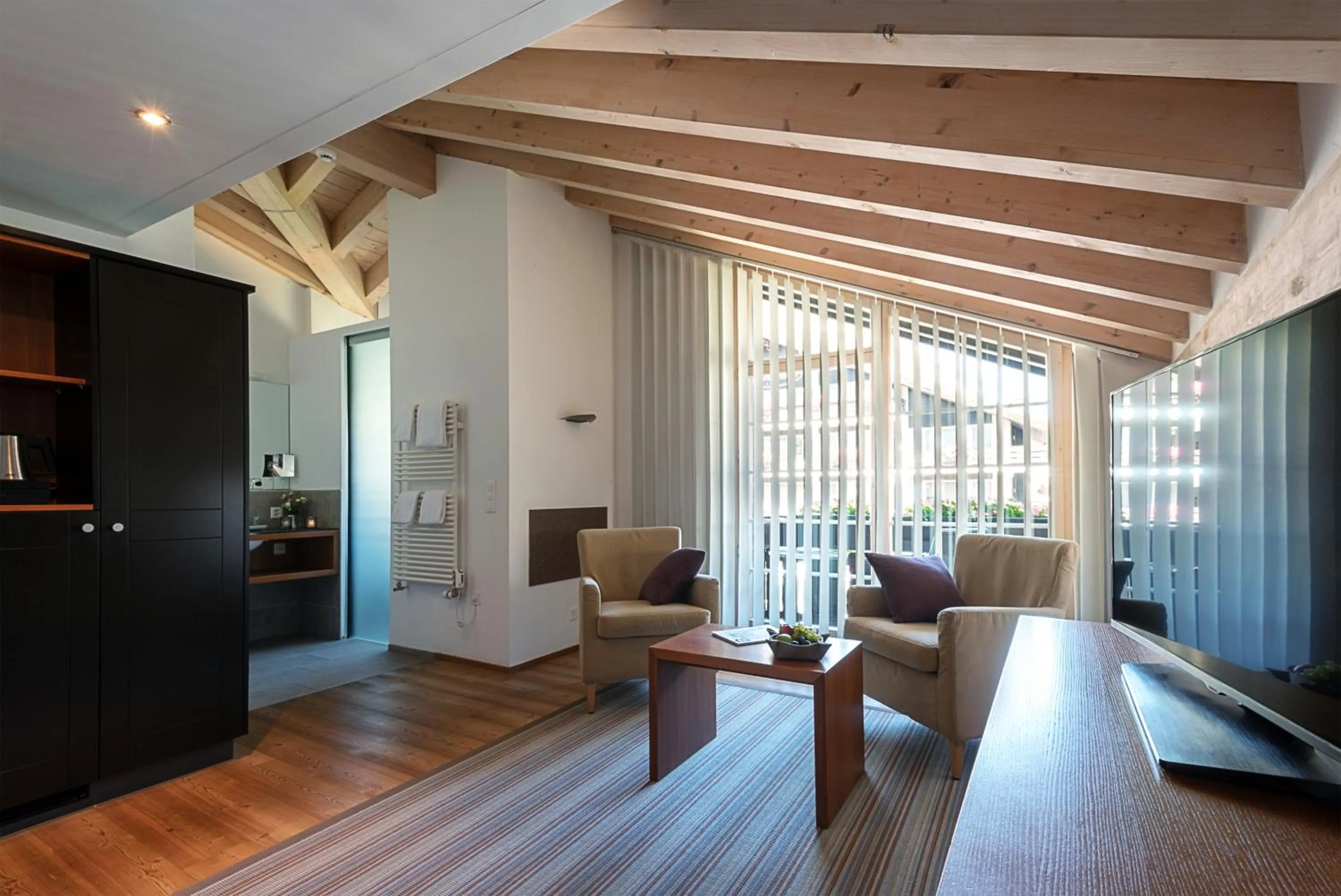 Staff in Mirabeau Alpine