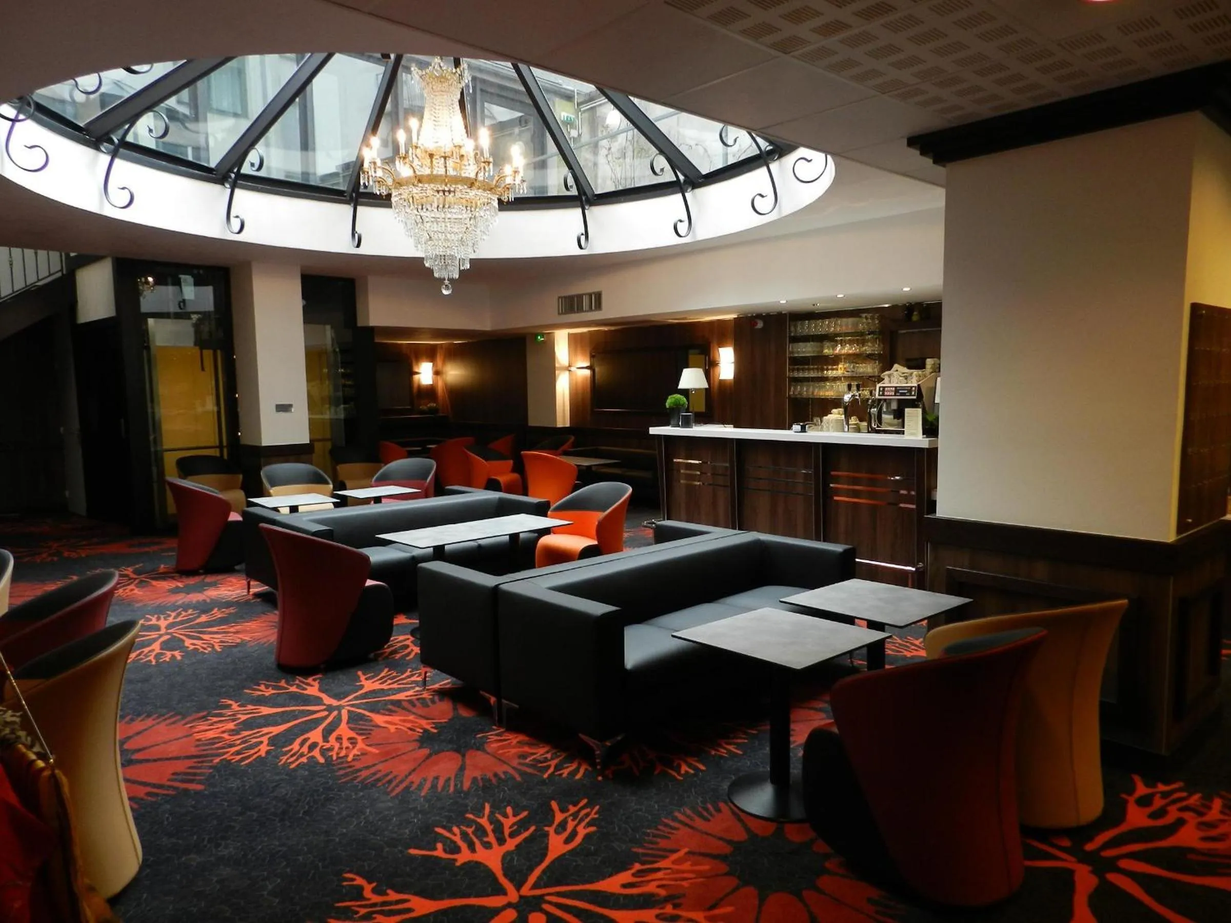 Lounge or bar in Hôtel Gloria & Avenue