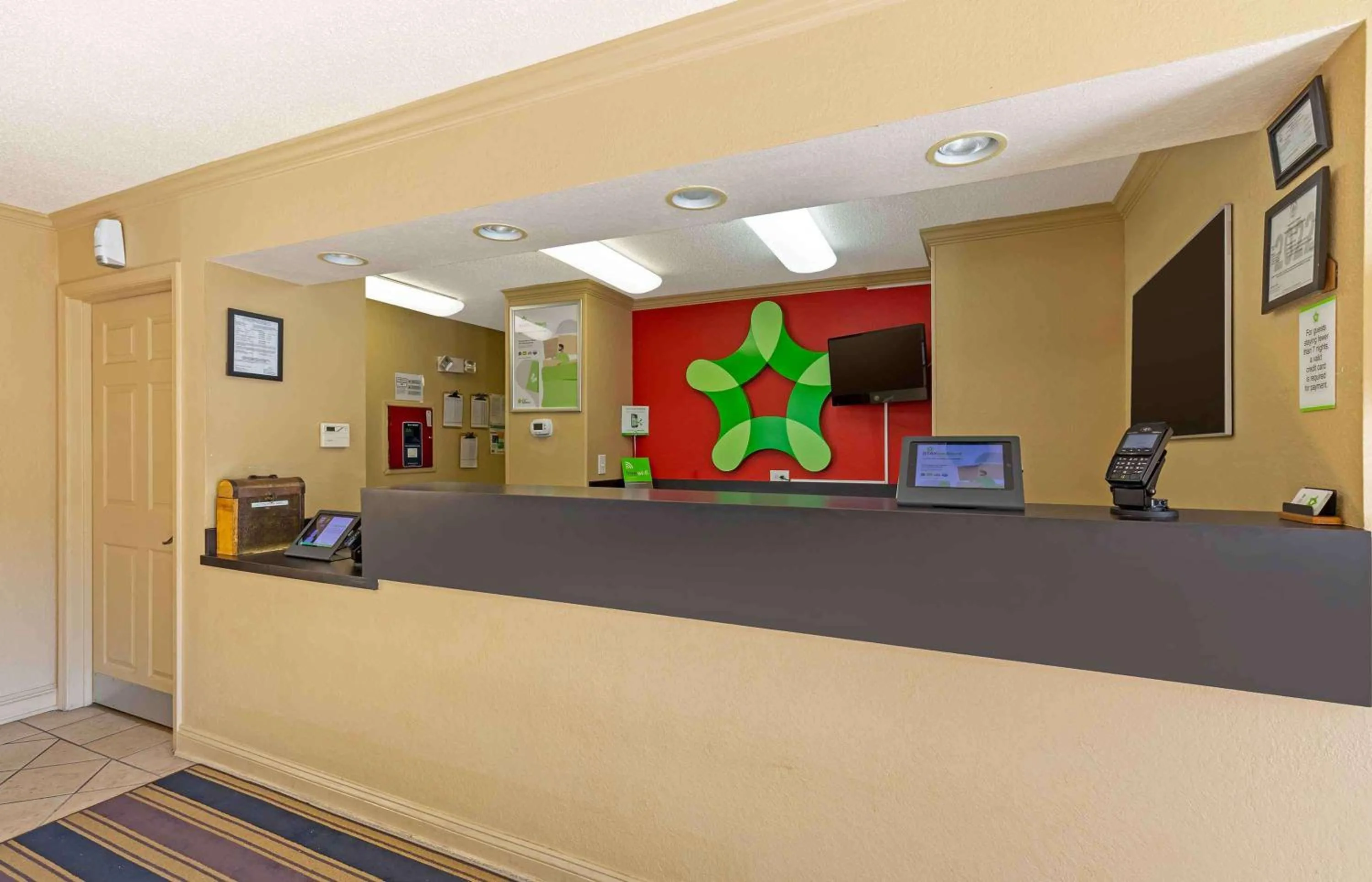 Lobby or reception in Extended Stay America Suites - Washington, DC - Falls Church - Merrifield