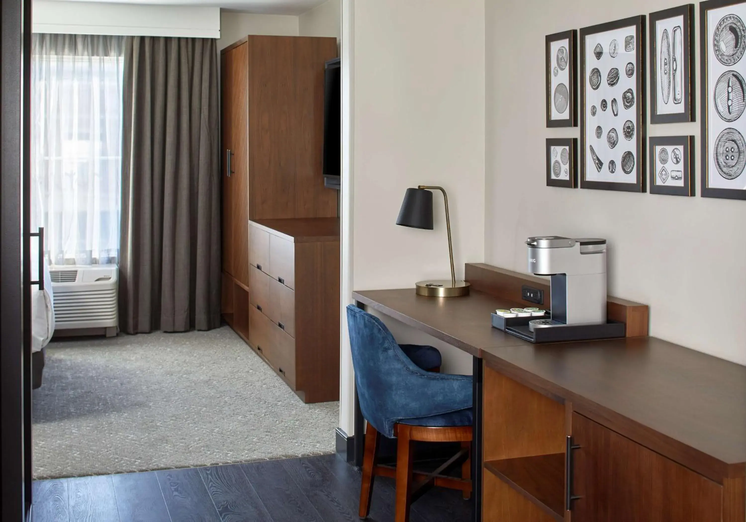 King Studio Suite in Cumberland House Knoxville, Tapestry Collection by Hilton King Studio Suite in Cumberland House Knoxville, Tapestry Collection by Hilton