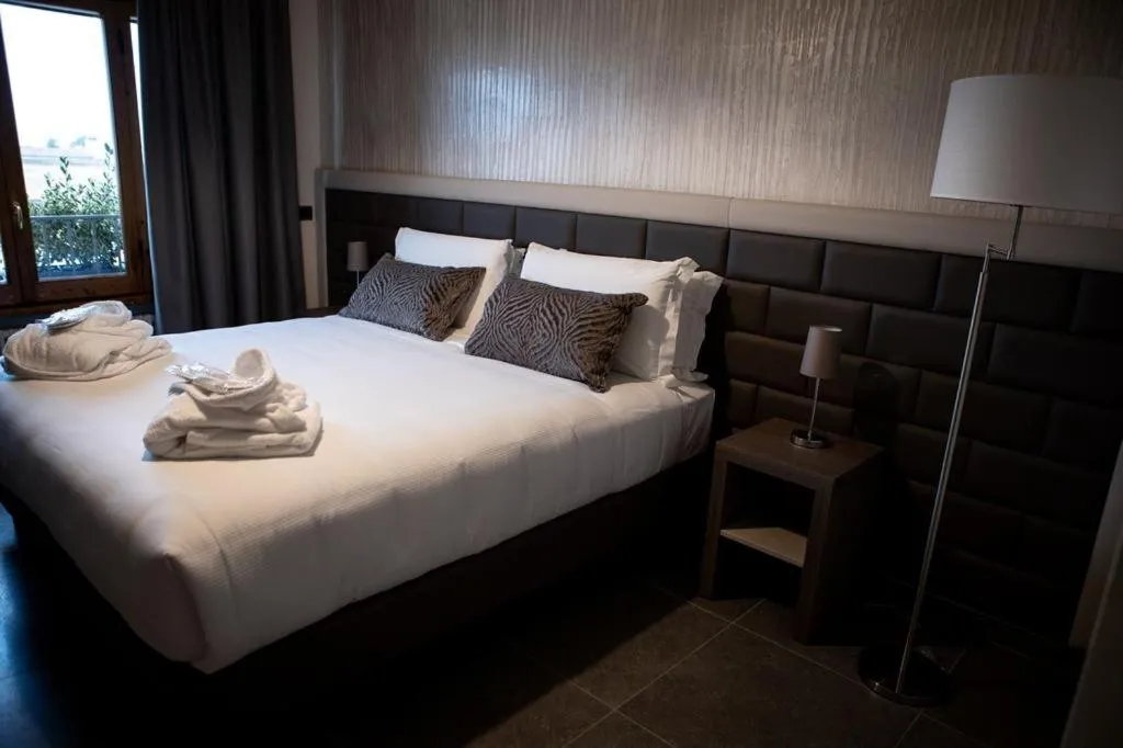 Bed in G&G FIRENZE SUITES b&b