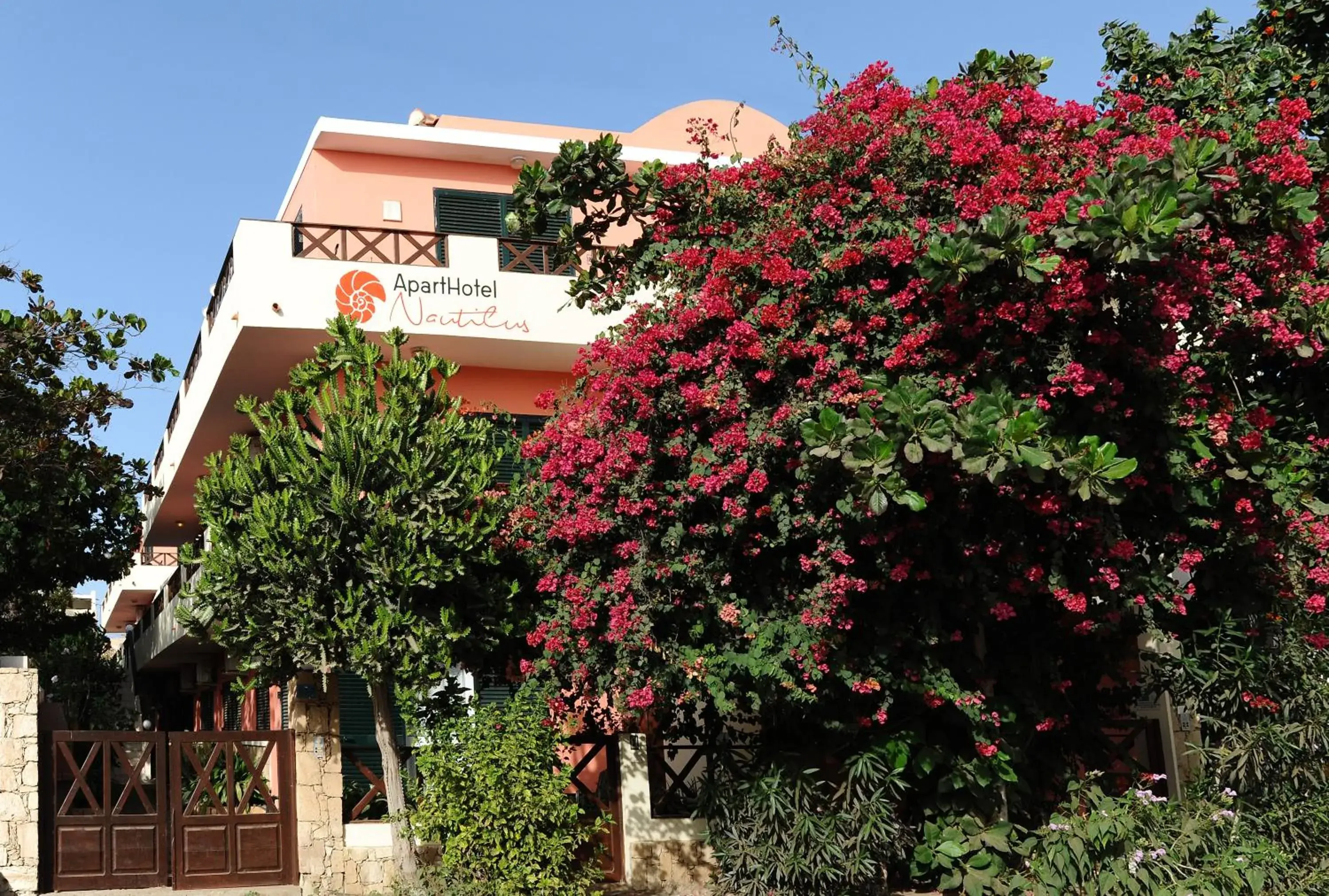 Nautilus Aparthotel Nautilus Aparthotel