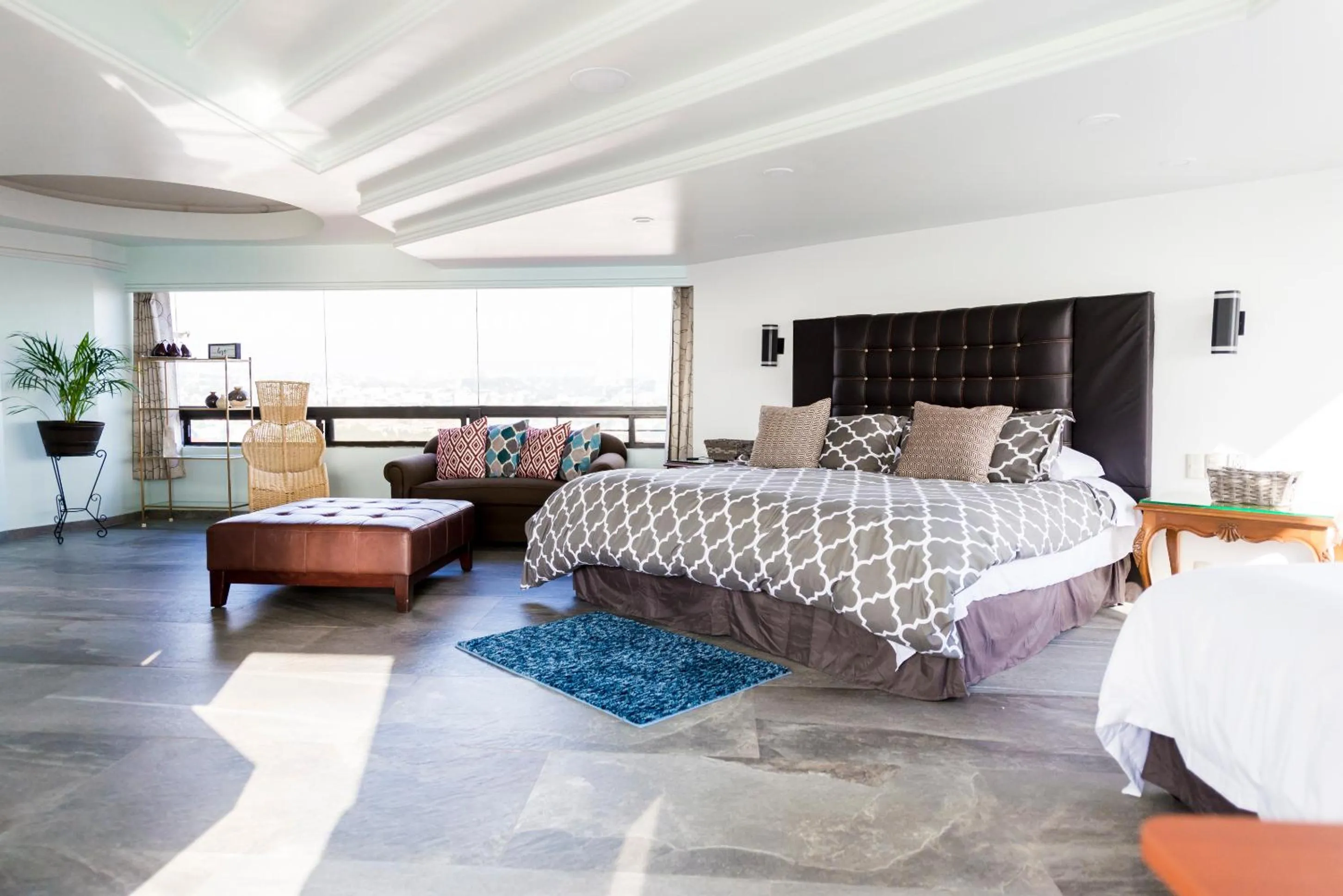 Photo of the whole room, Bed in Air Lux