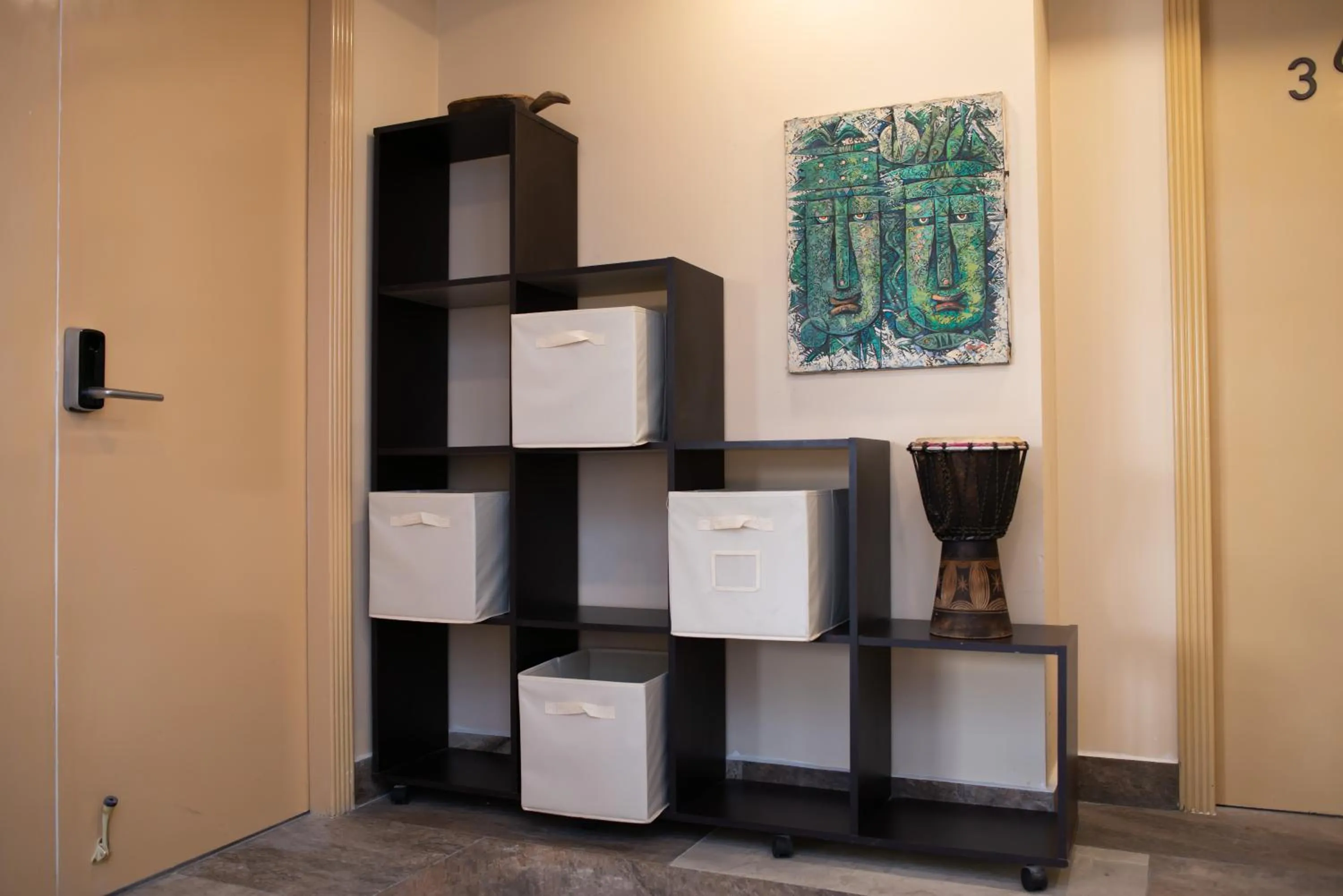 Facade/entrance in Air Lux