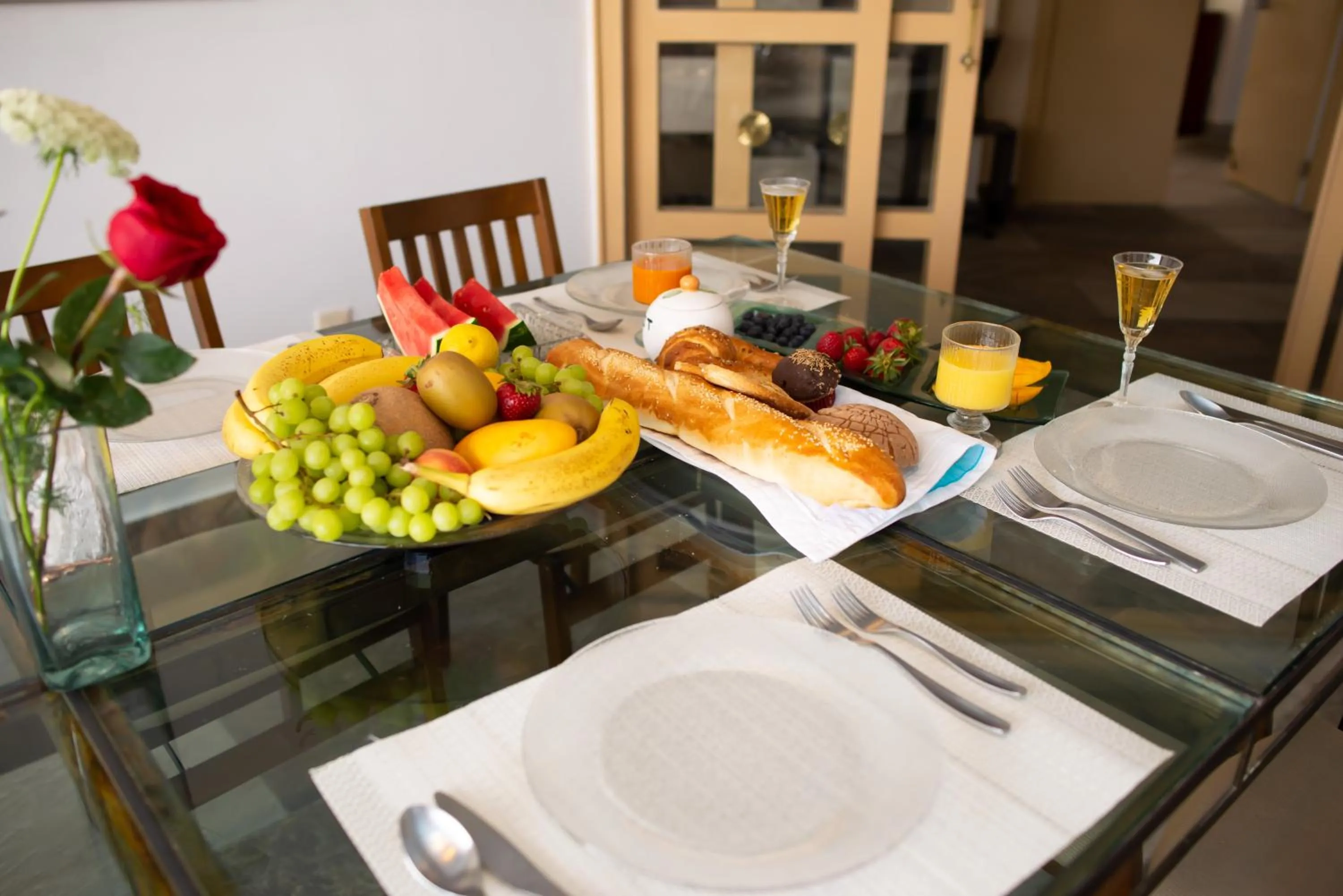 Food and drinks in Air Lux