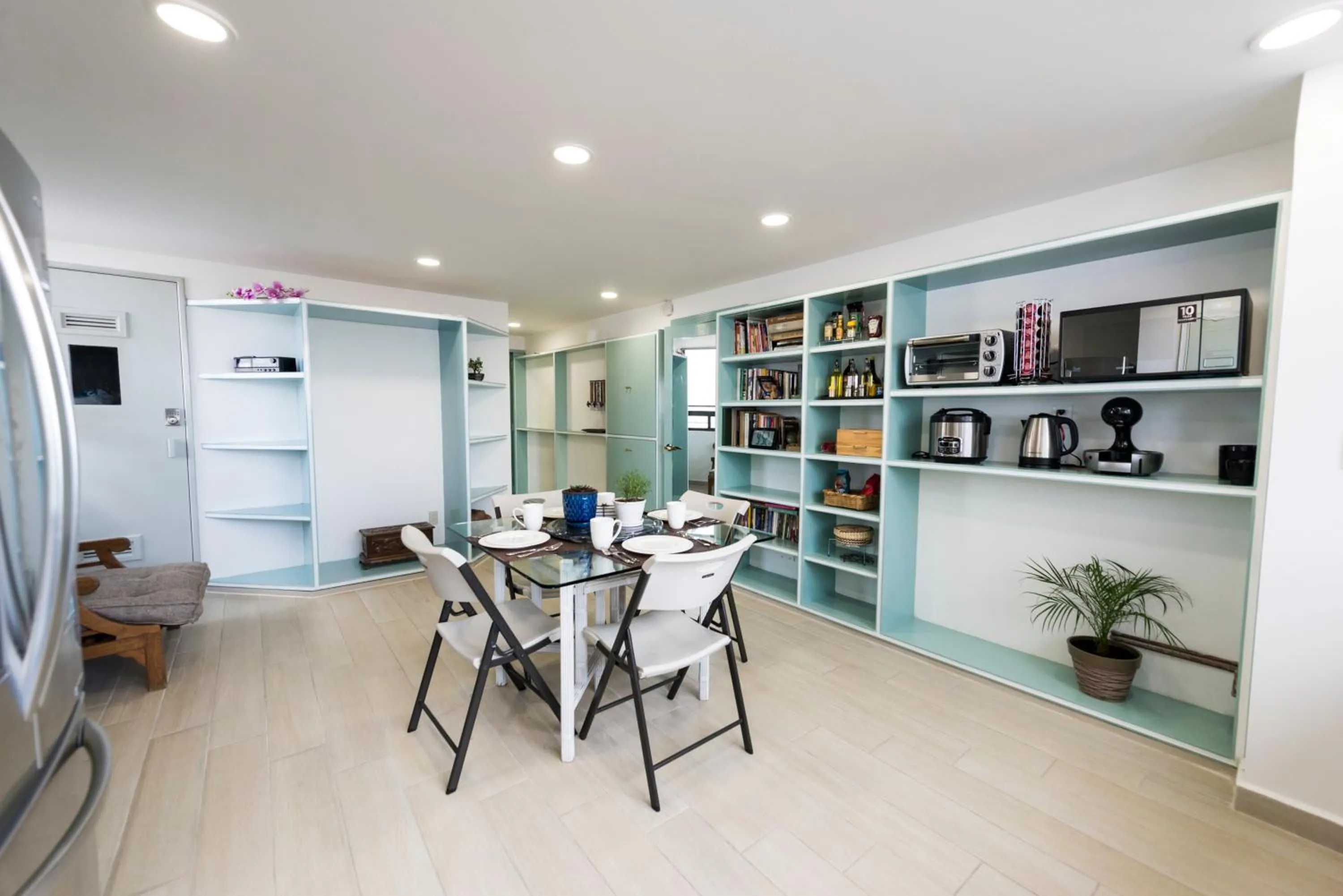 Dining area in Air Lux