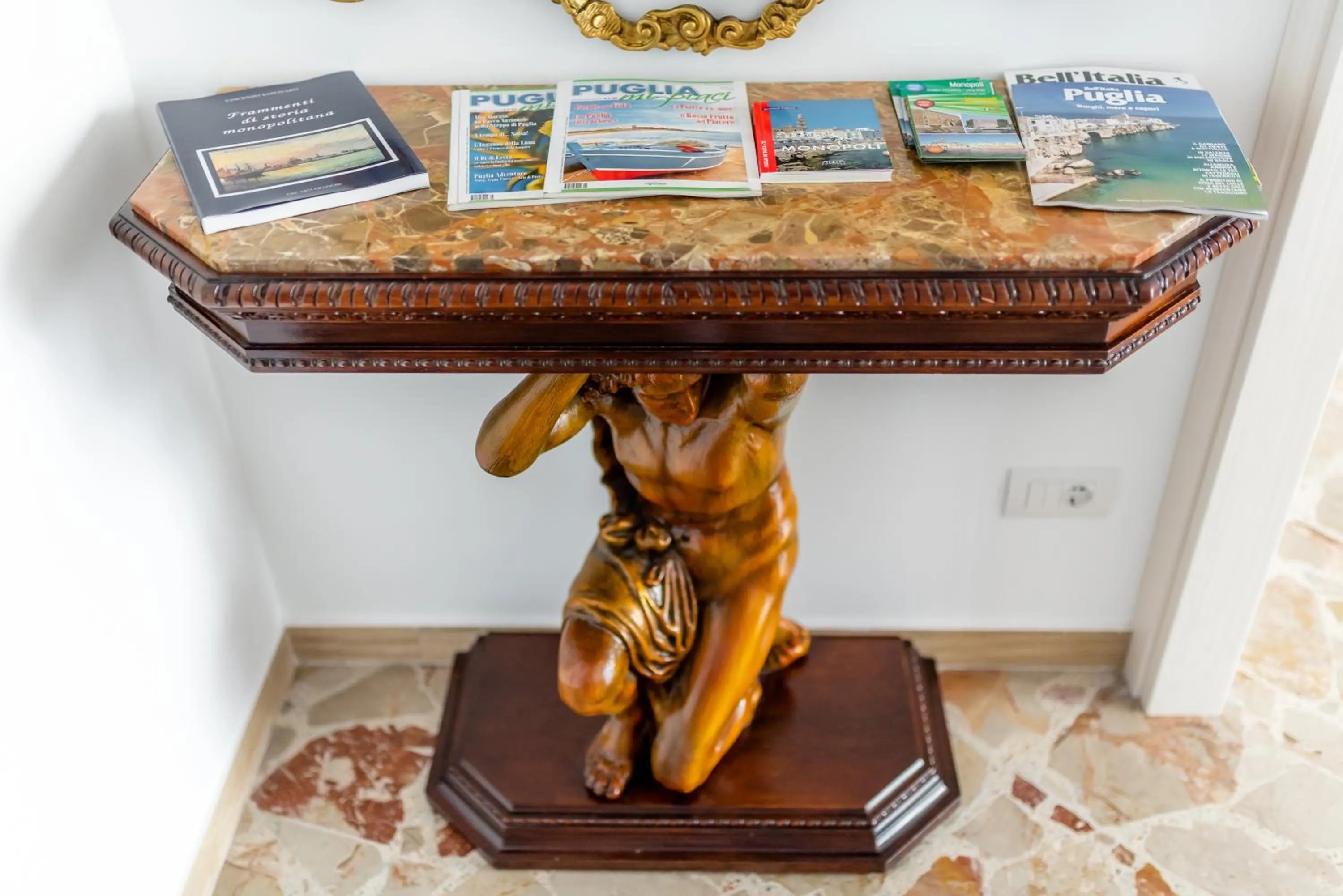 Decorative detail in Le Calette Rooms - Puglia Mia Apartments