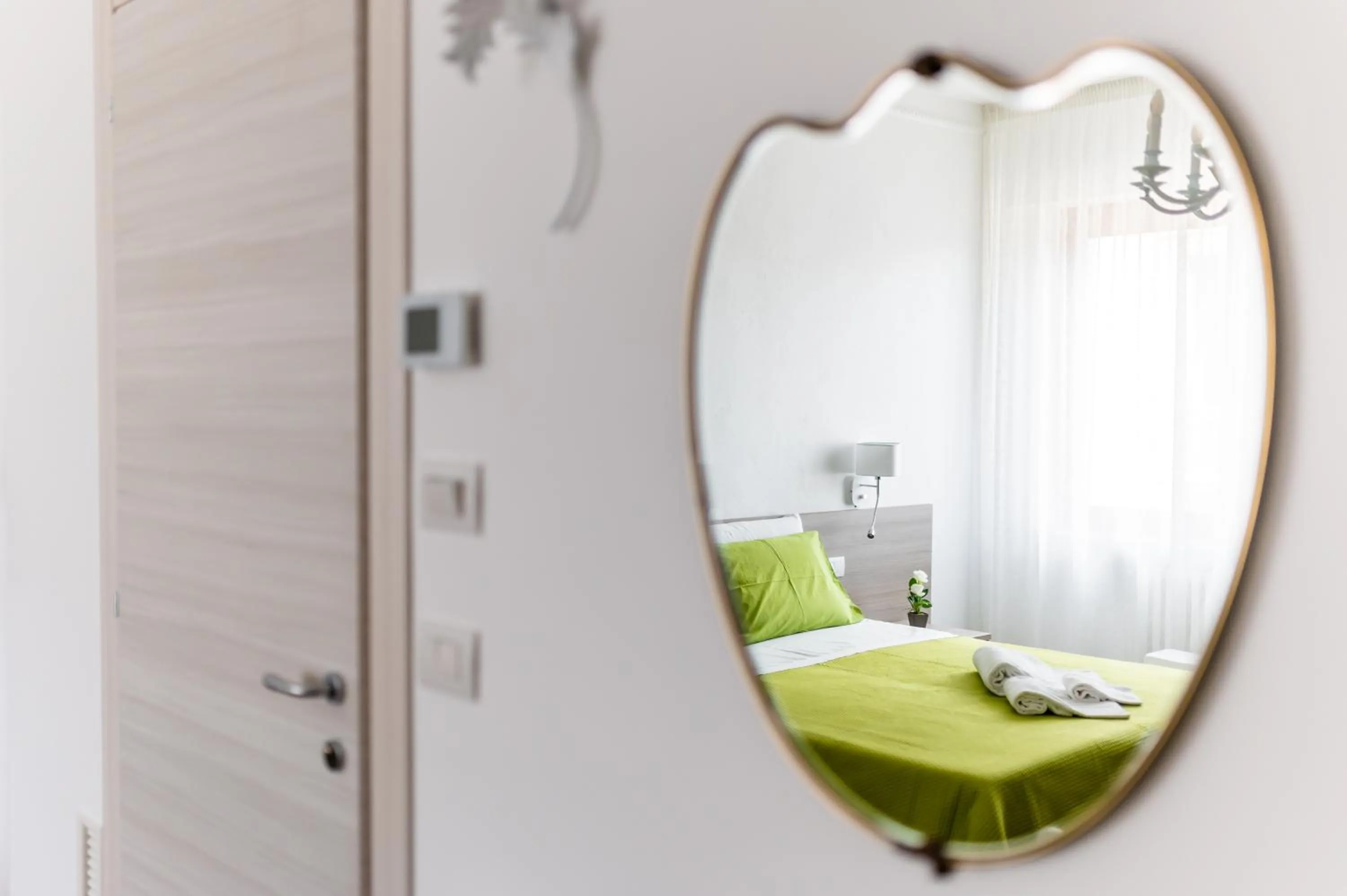 Bed in Le Calette Rooms - Puglia Mia Apartments