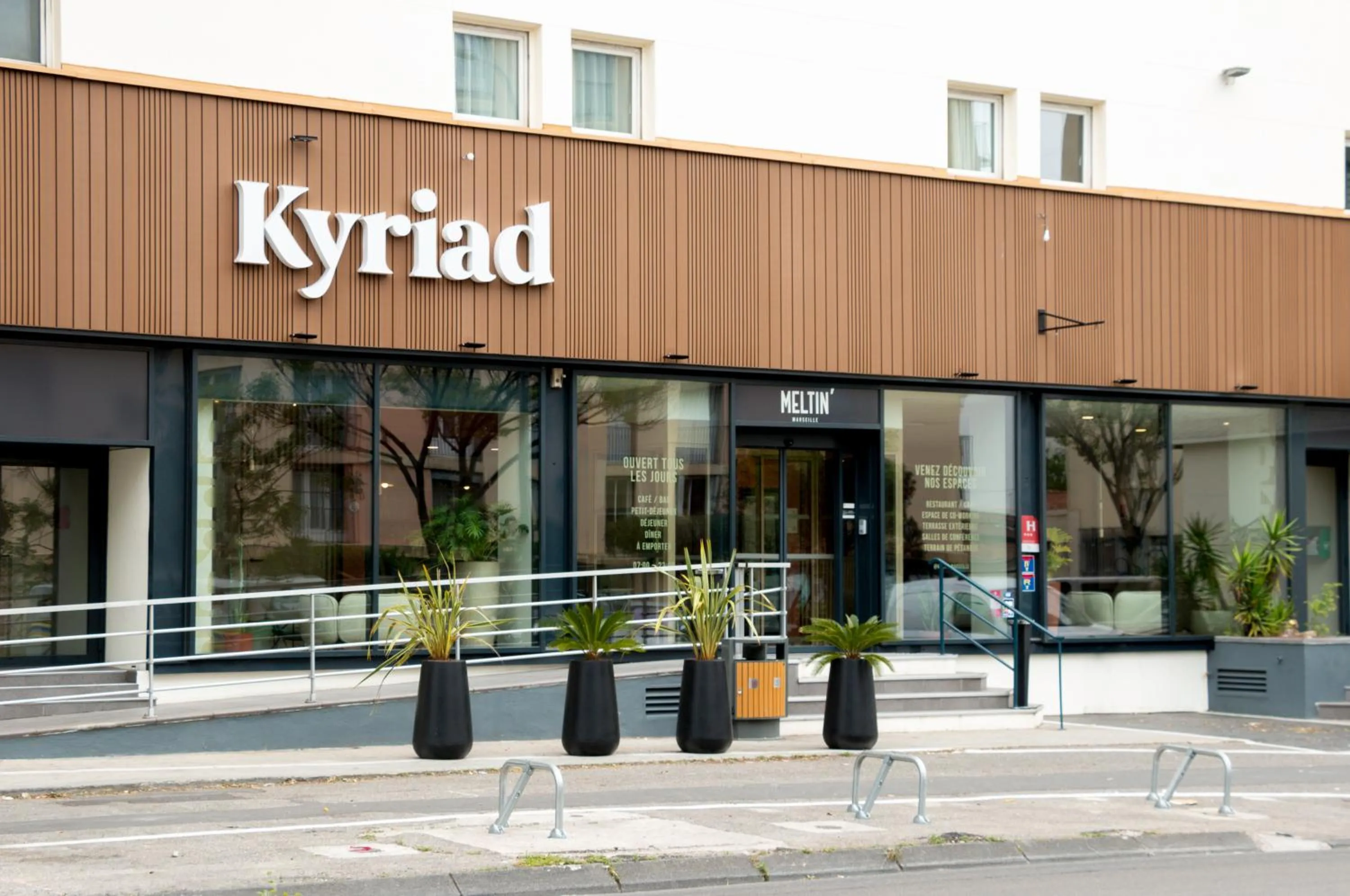 Kyriad Marseille Palais Des Congrès – Vélodrome