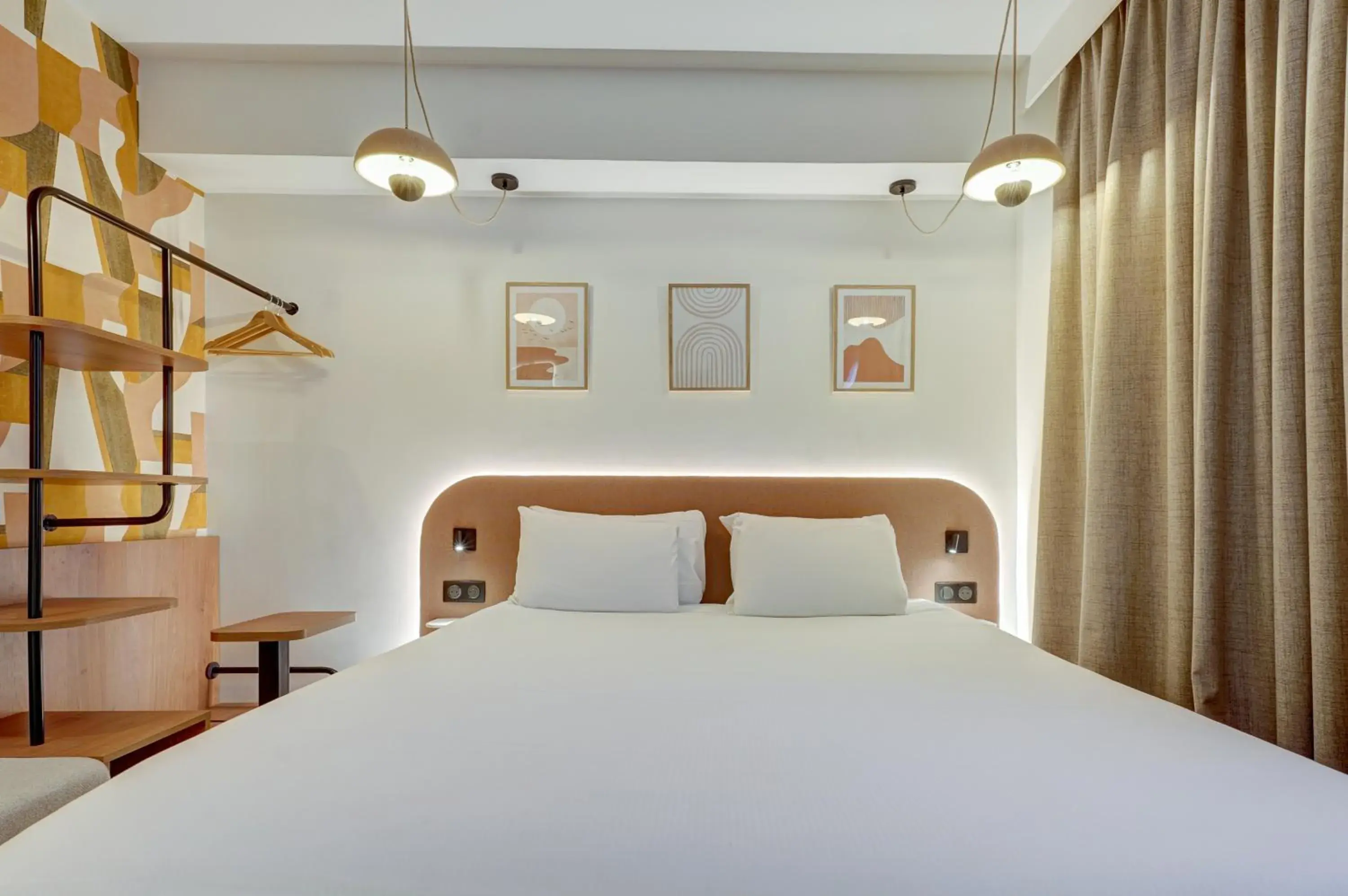 Double Room in Kyriad Marseille Palais Des Congrès – Vélodrome Double Room in Kyriad Marseille Palais Des Congrès – Vélodrome