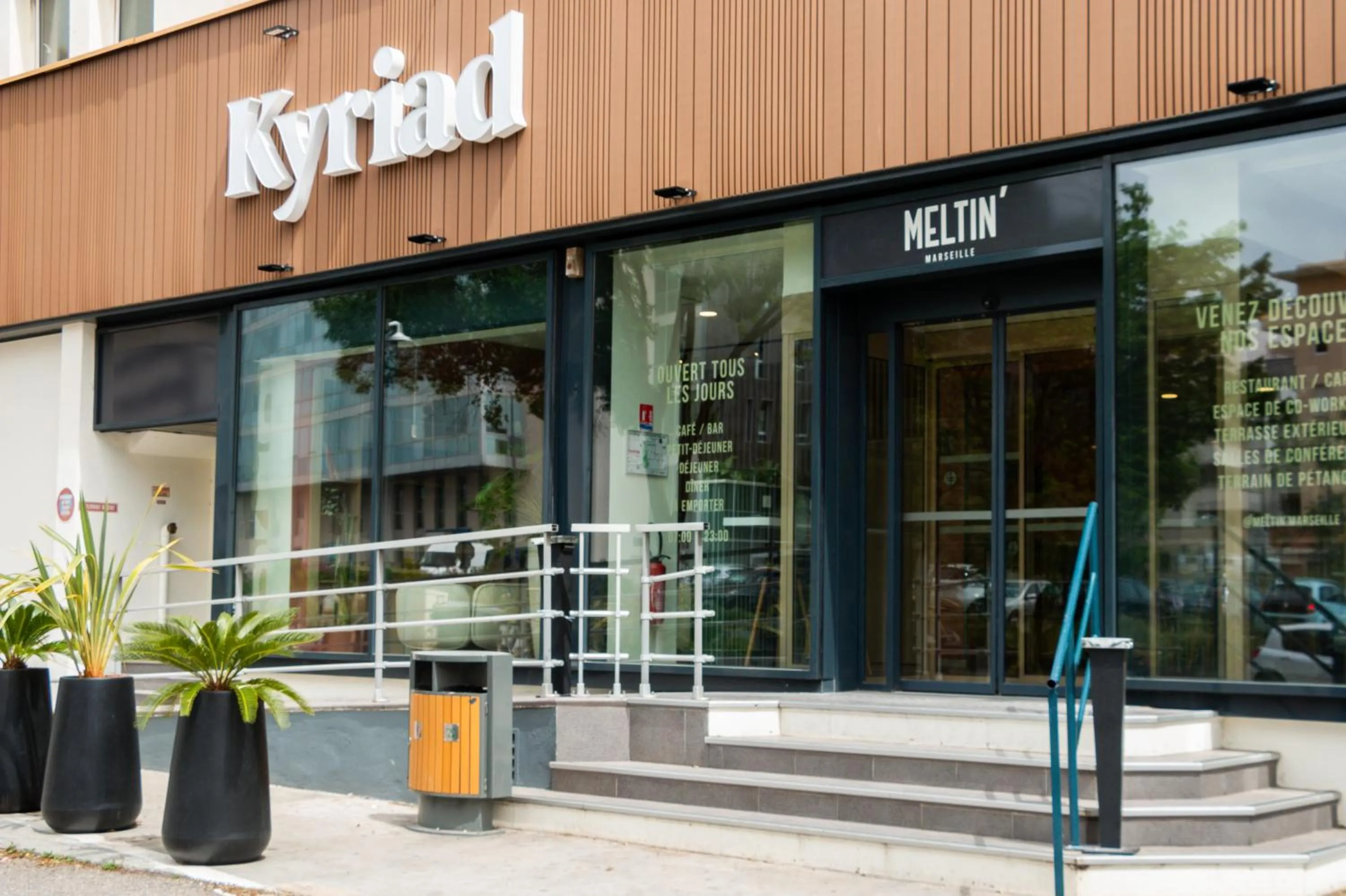 Kyriad Marseille Palais Des Congrès – Vélodrome