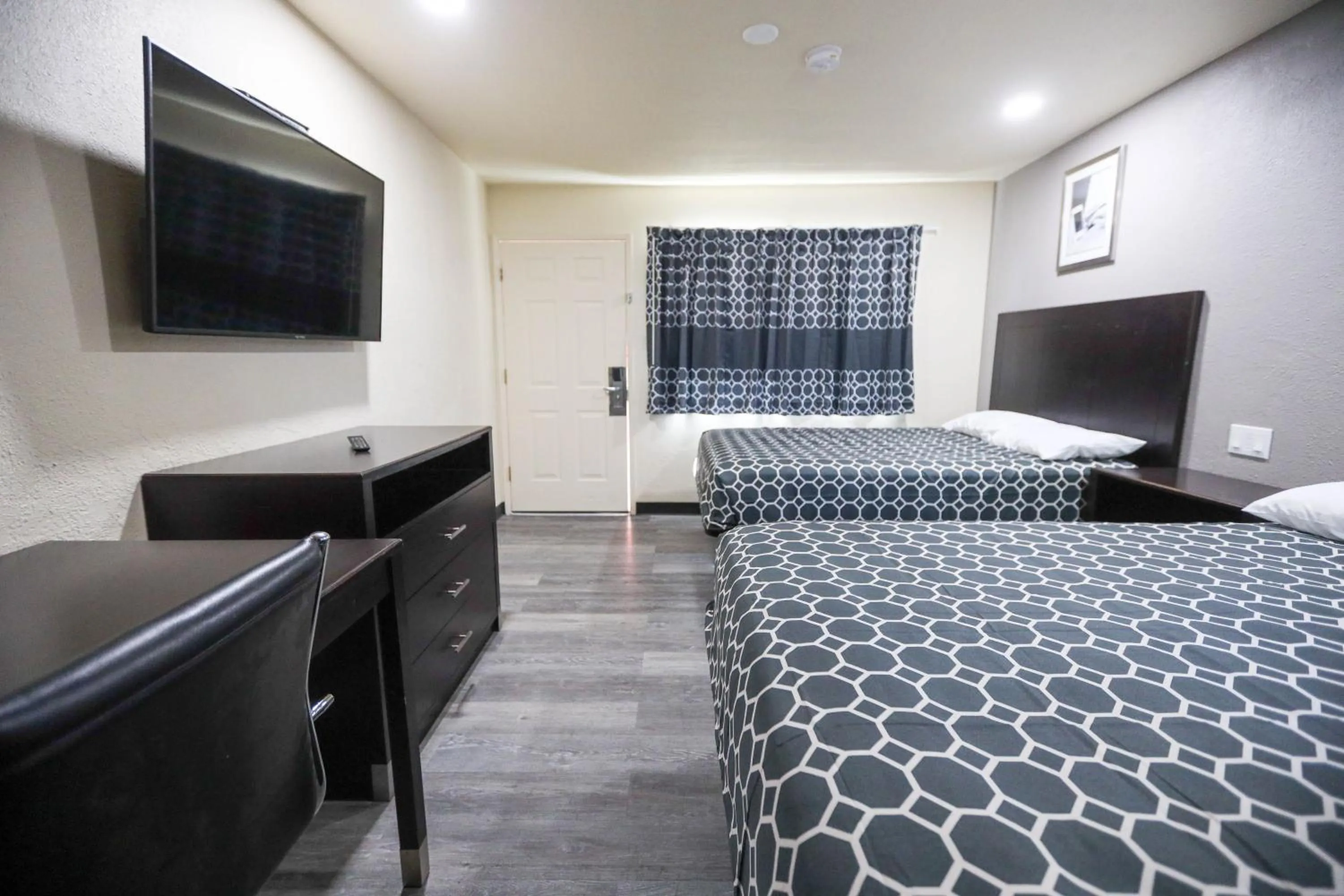 Bed in Sky Riders Motel