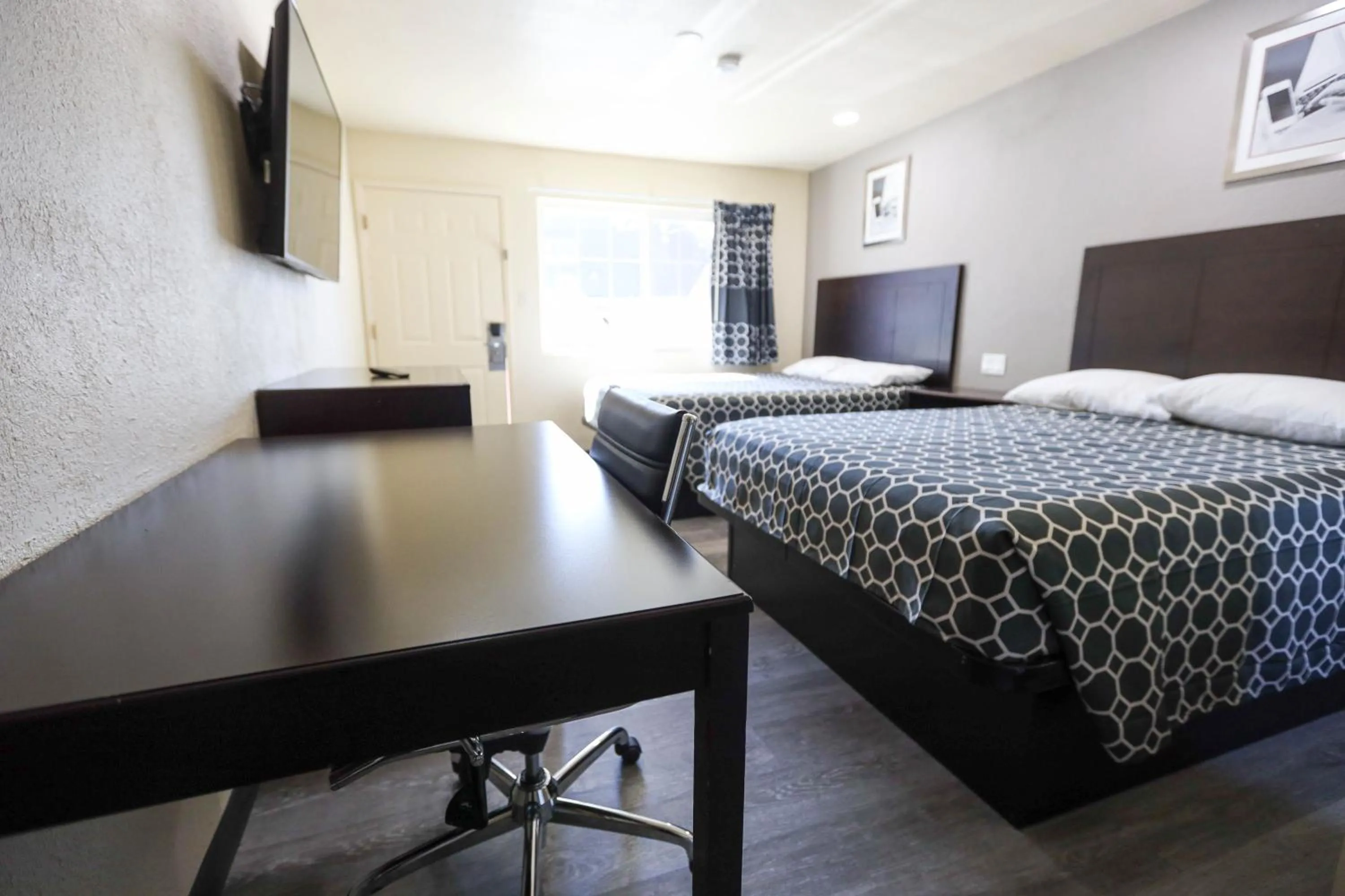 TV and multimedia, Bed in Sky Riders Motel