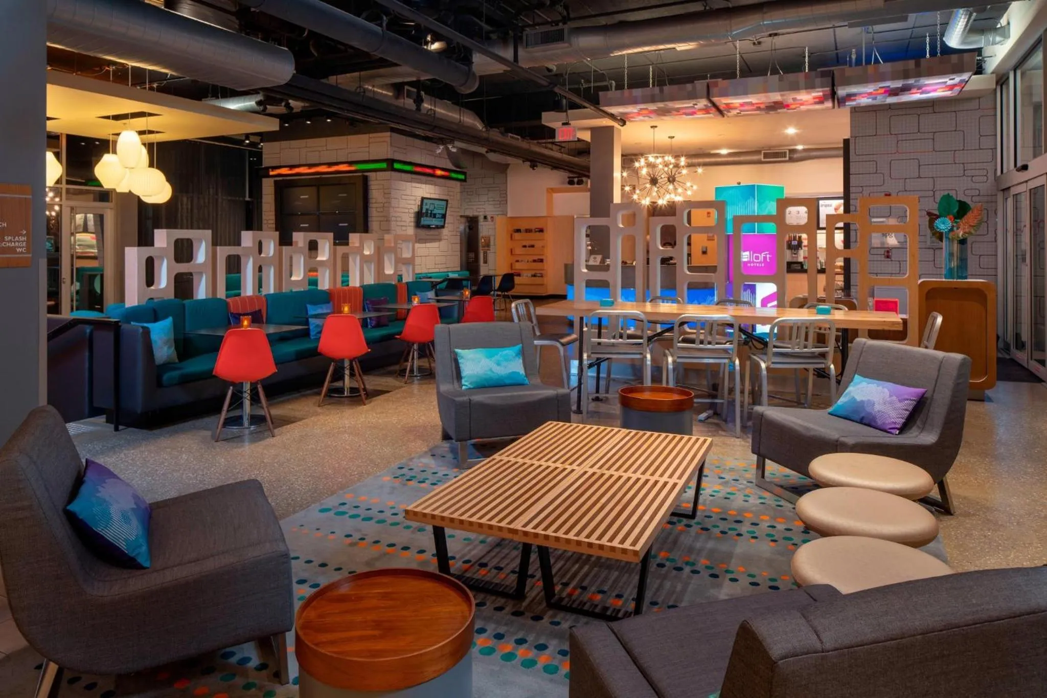 Lounge or bar in Aloft Hotel Rogers Bentonville