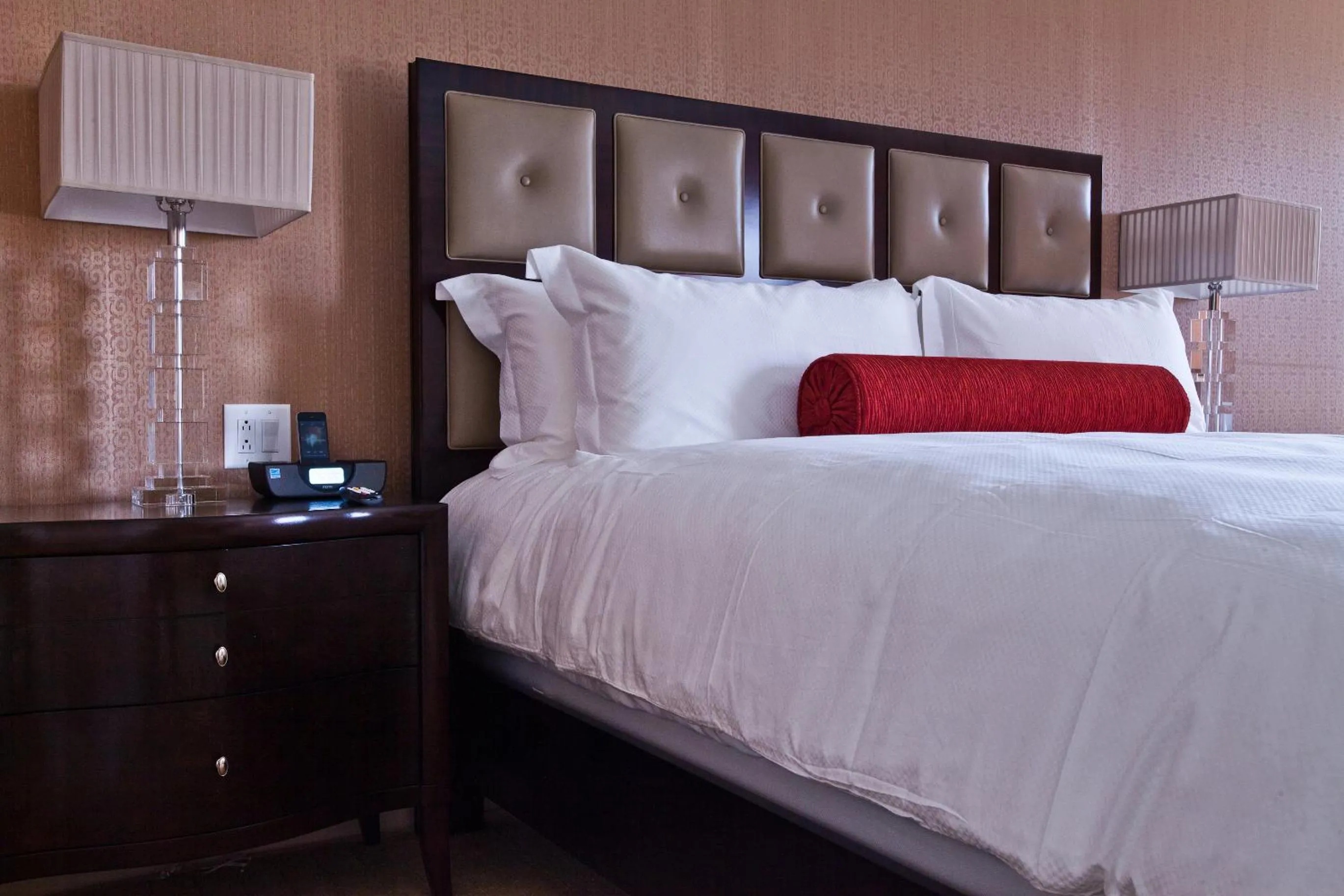 Bedroom in Town & Country Inn and Suites