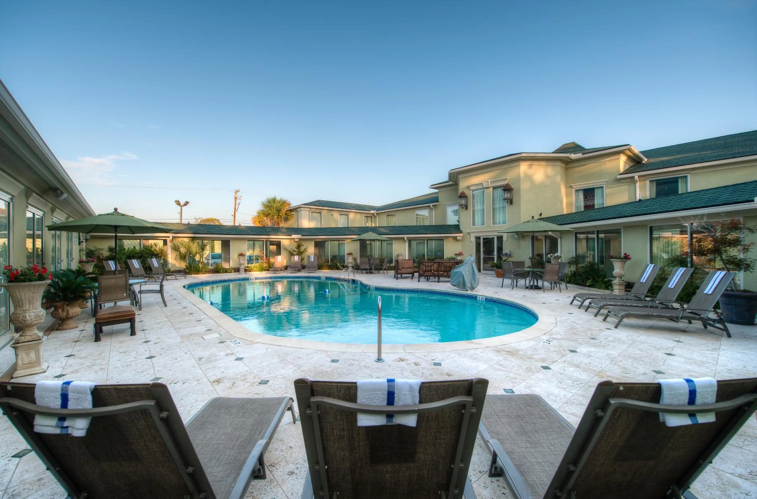 Swimming pool in Town & Country Inn and Suites
