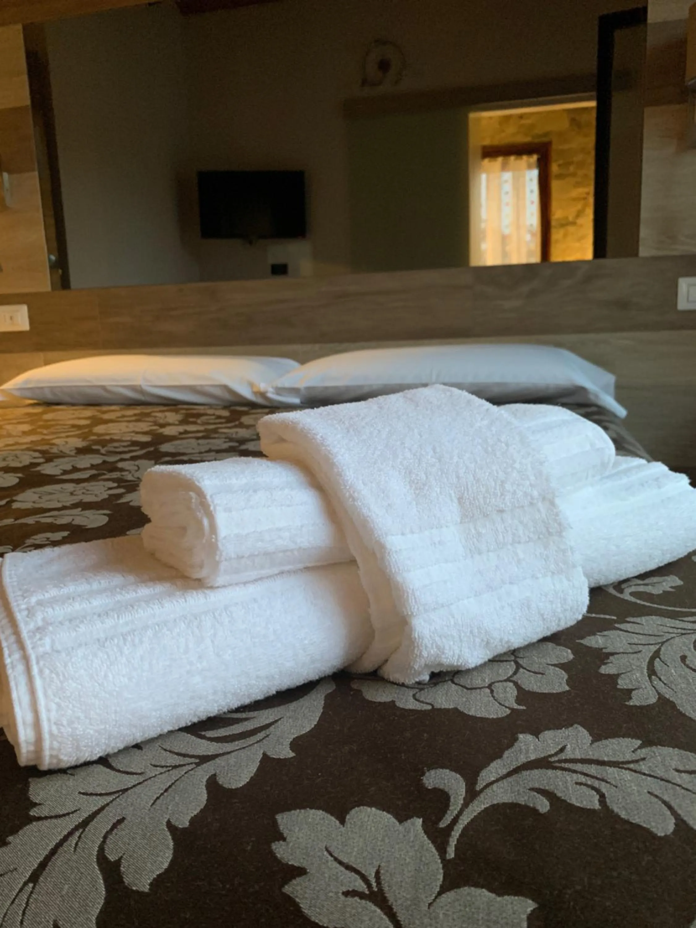 Bedroom, Bed in Villa Cuore