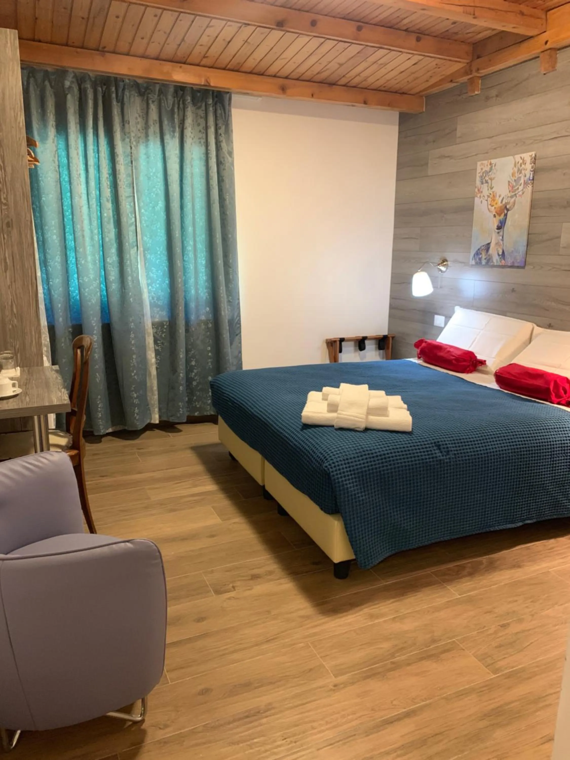 Photo of the whole room, Bed in Villa Cuore