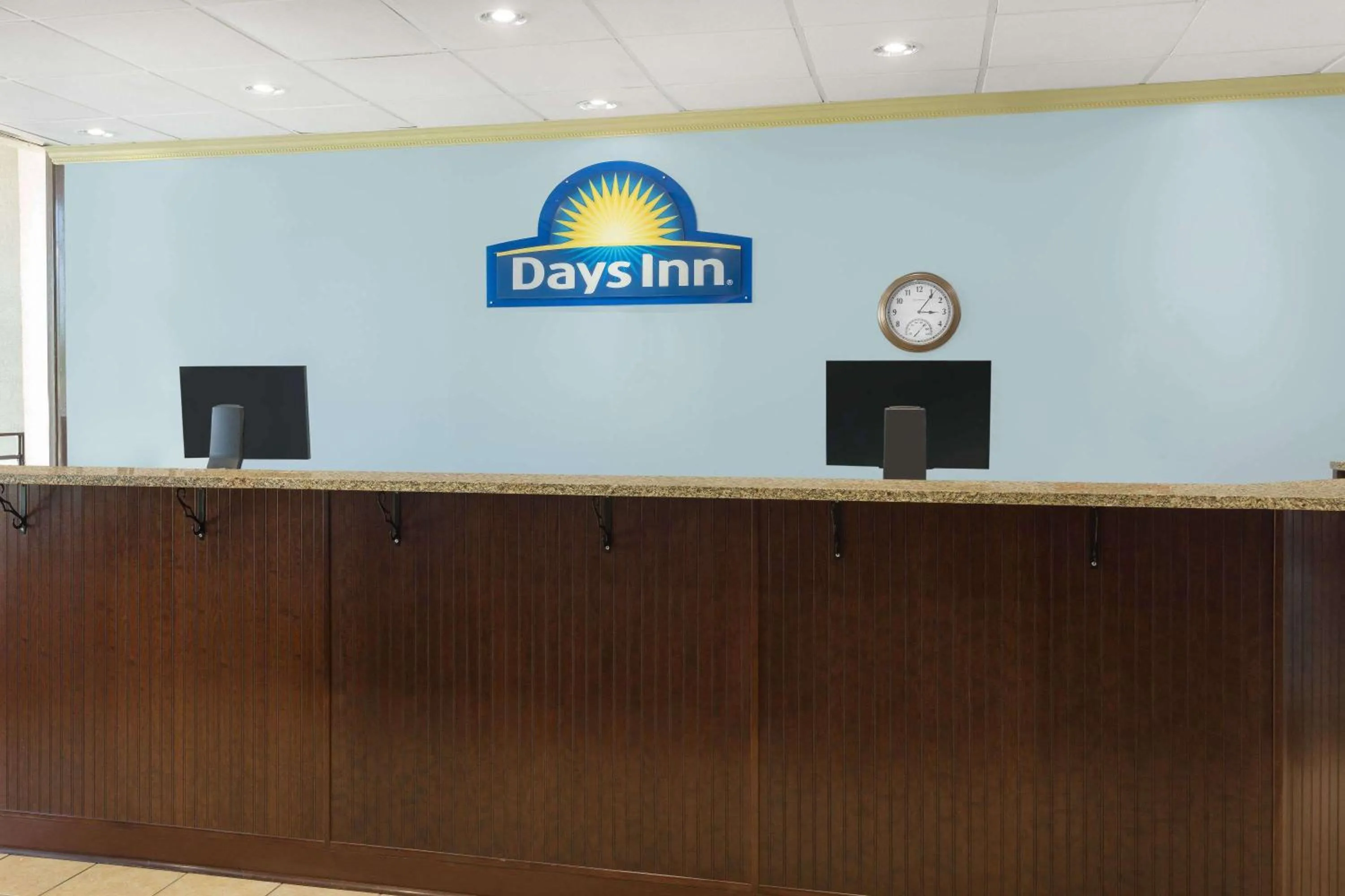 Lobby or reception in Days Inn by Wyndham Mt Pleasant-Charleston-Patriots Point