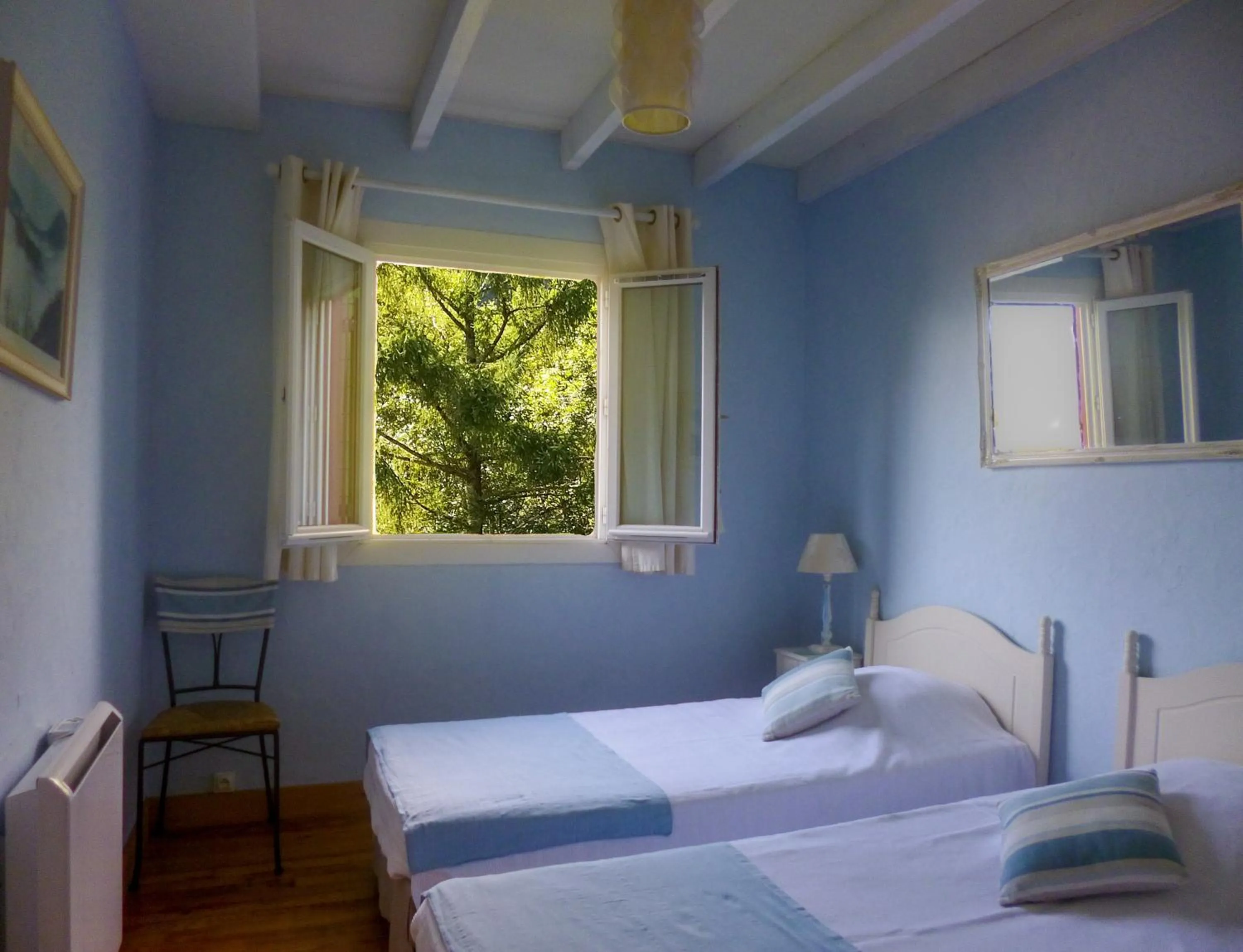 Bedroom in GREEN BIKE PYRENEES
