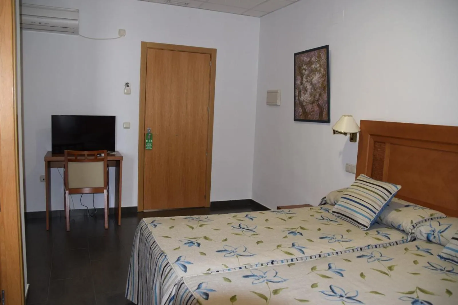 Photo of the whole room in HOSTAL RESTAURANTE SAN ISIDRO