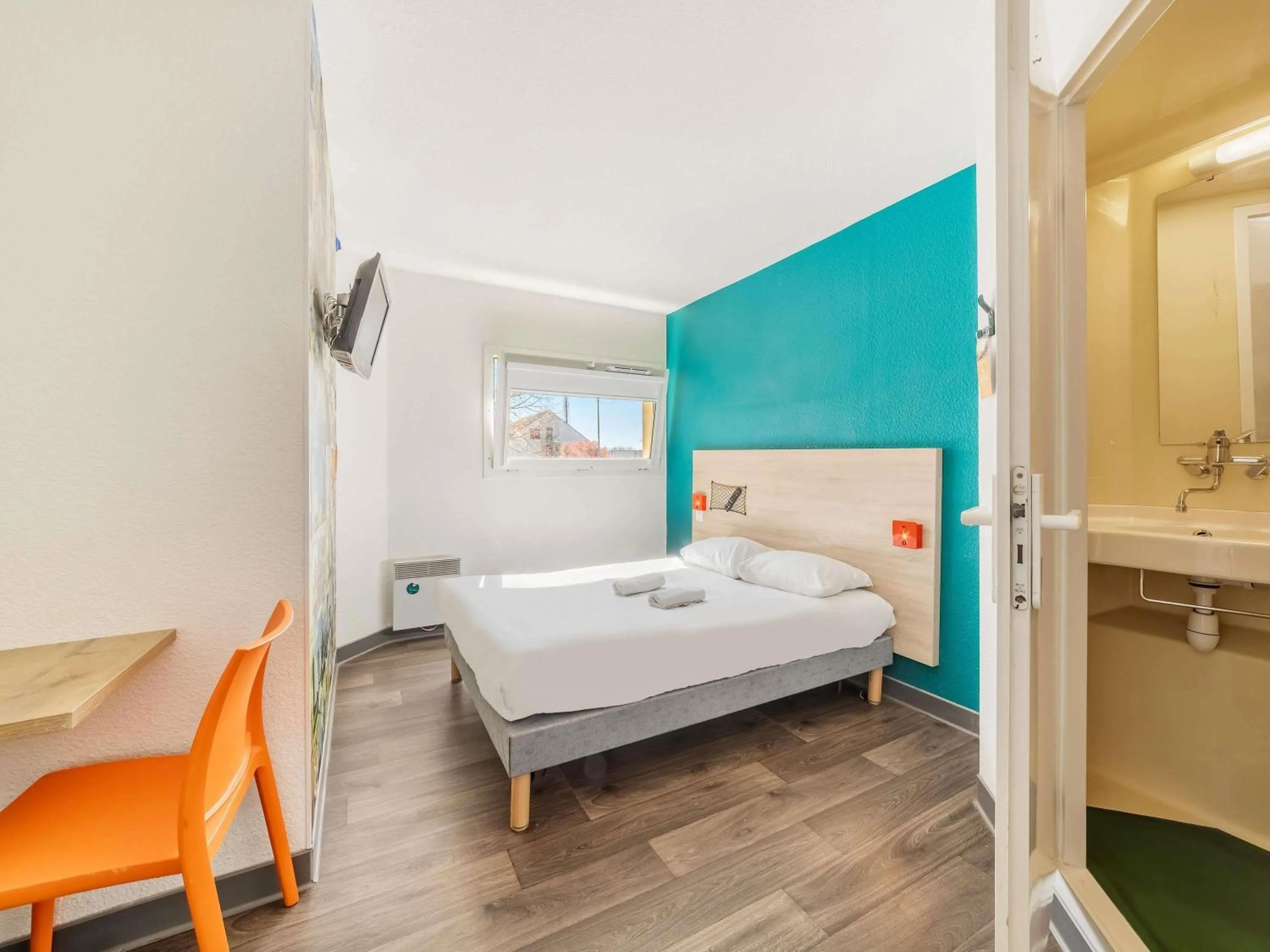 Property building, Bed in hôtel F1 Strasbourg Sud La Vigie