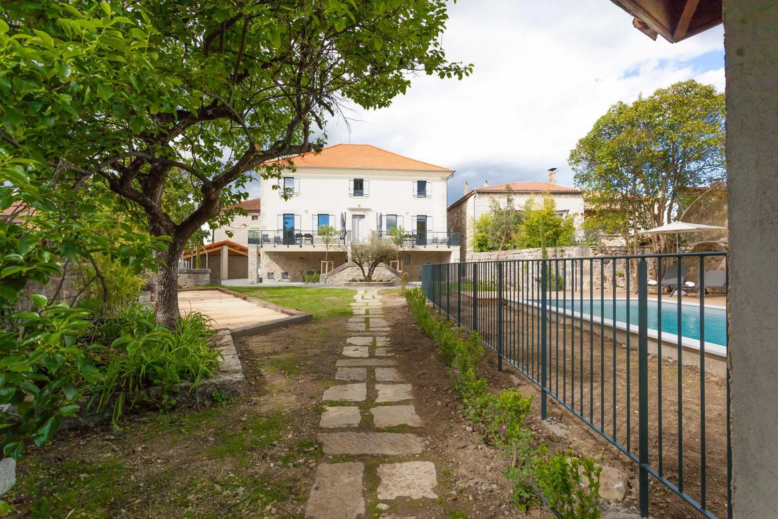 Property building in Clos Olivier de Serres
