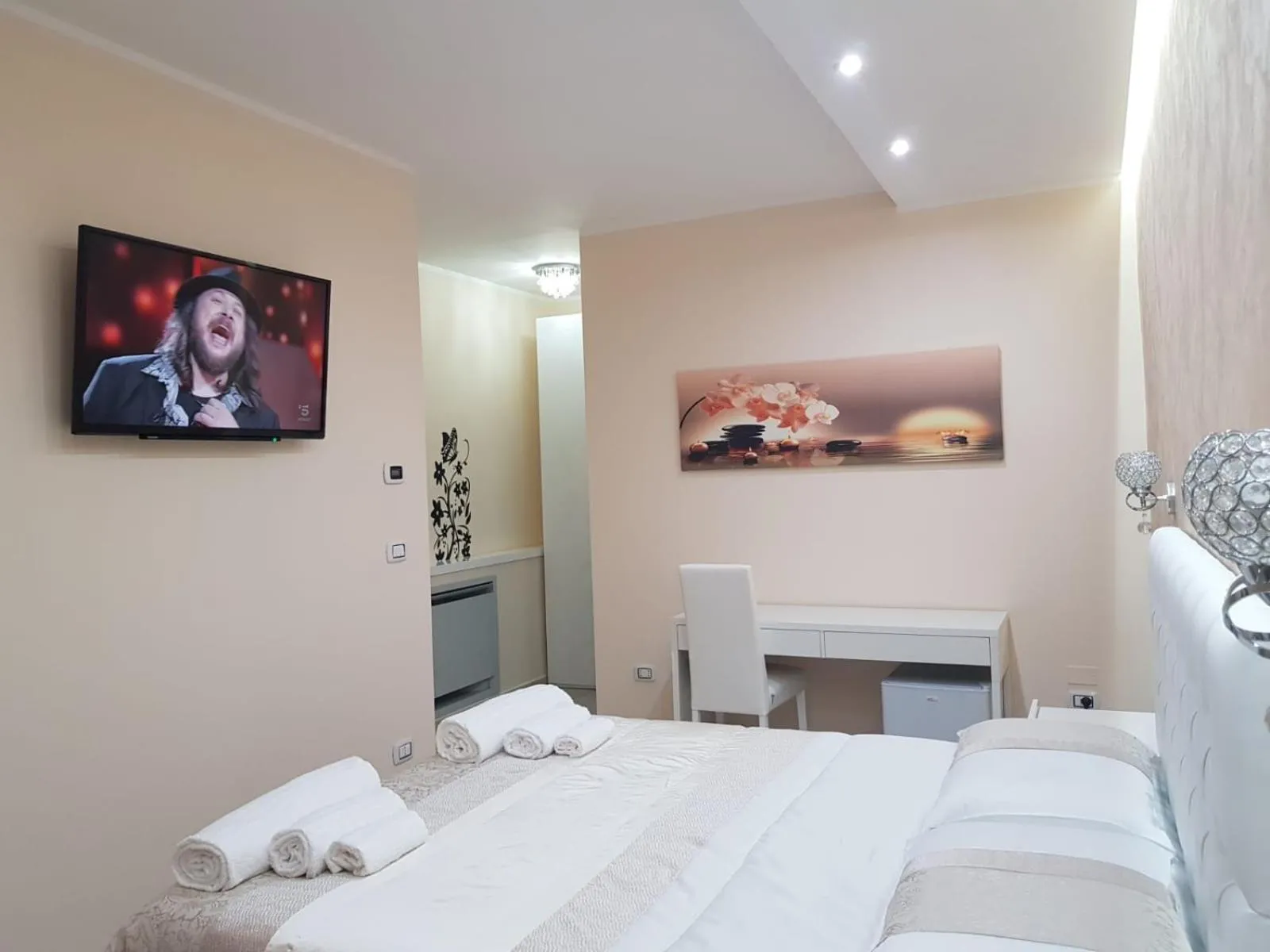 Bed in B&B Golden House & spa