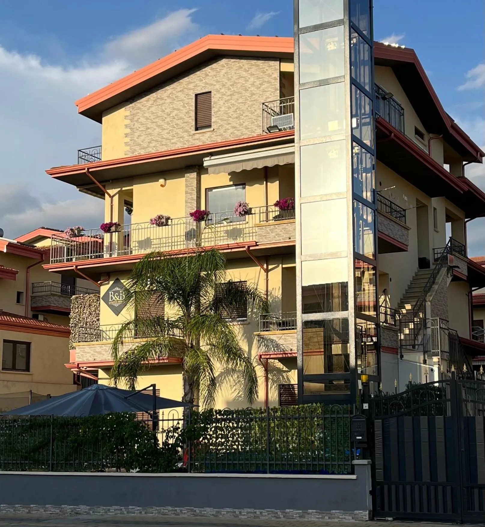 B&B Golden House & spa