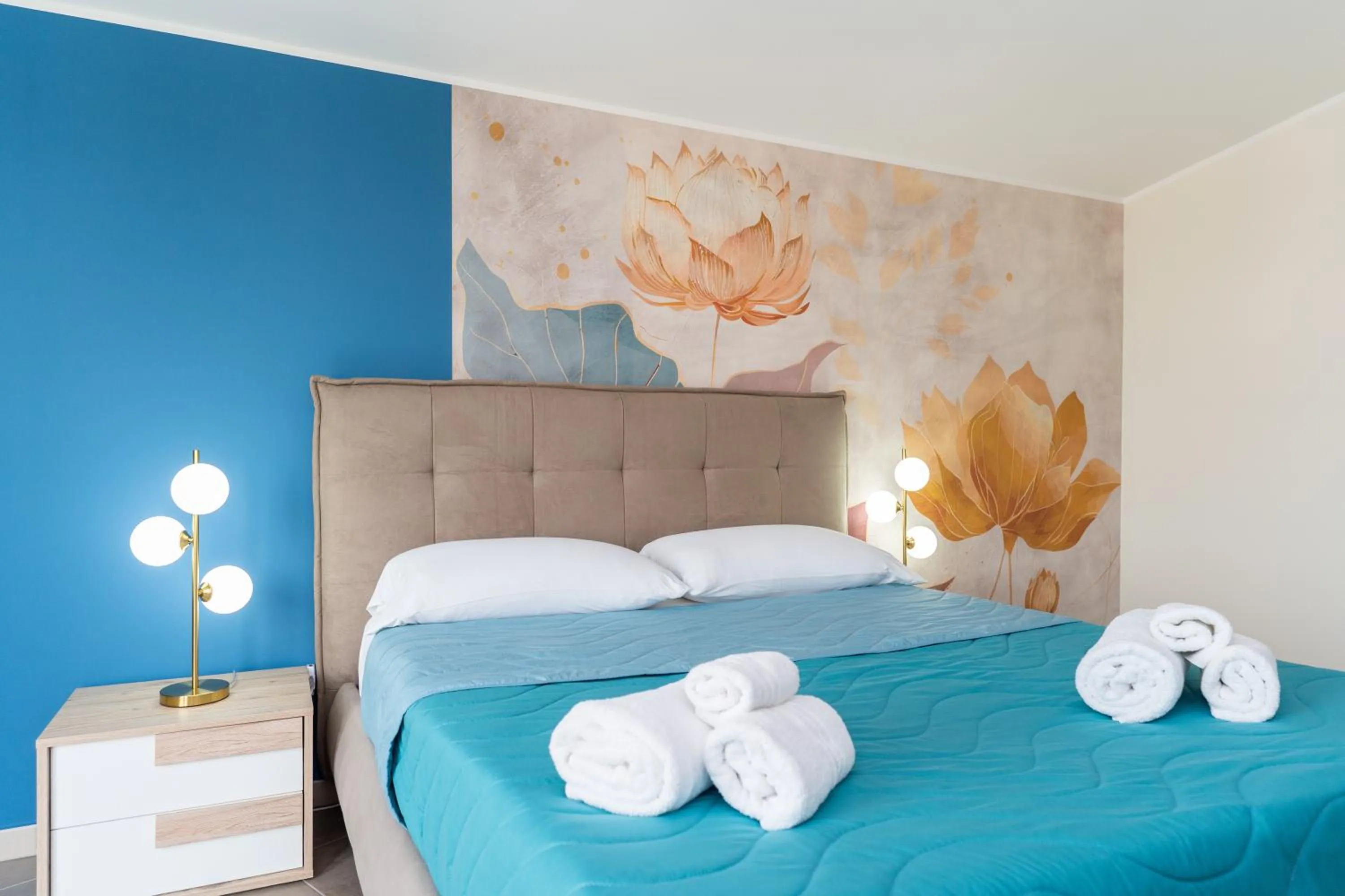 Bed in B&B Golden House & spa