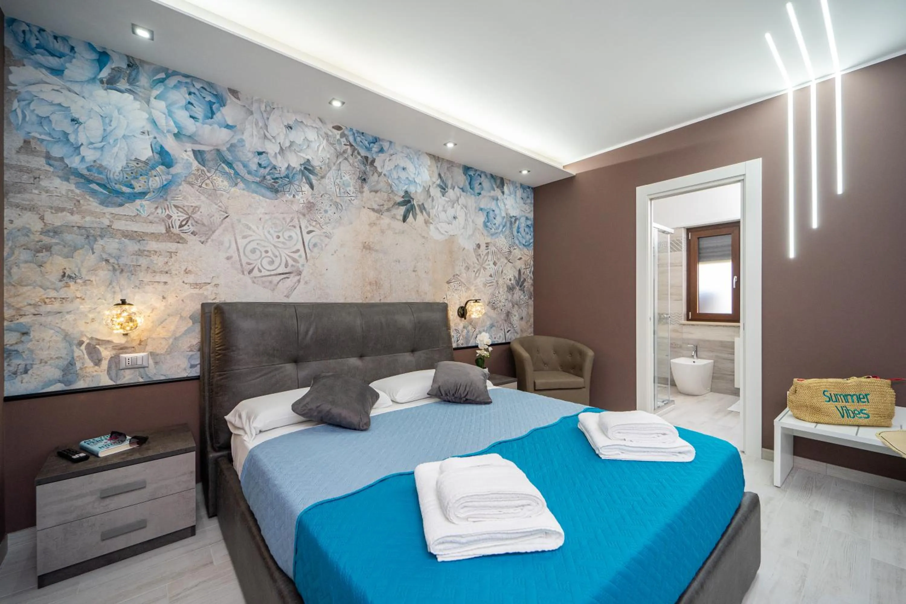 Bed in B&B Golden House & spa