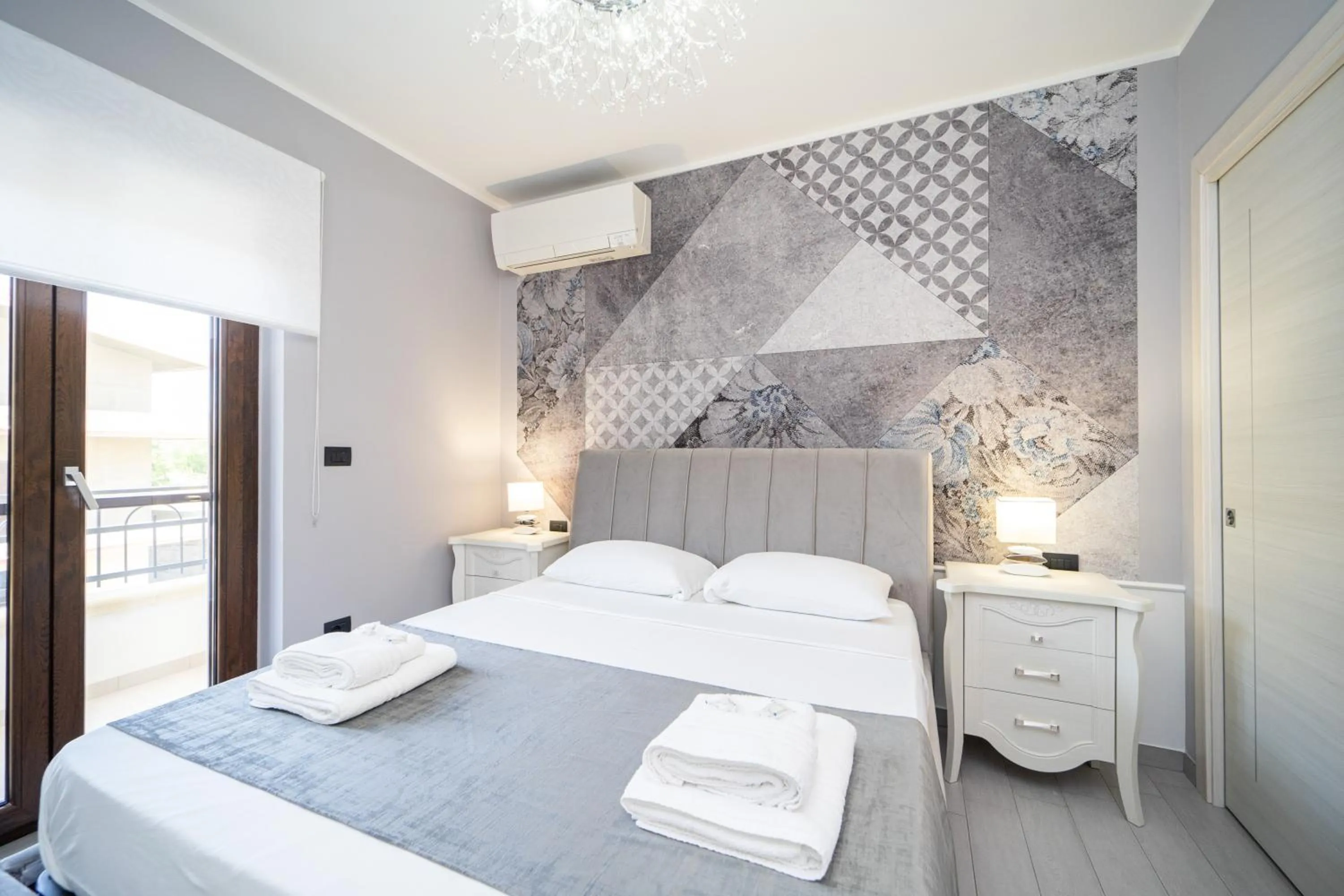 Bed in B&B Golden House & spa